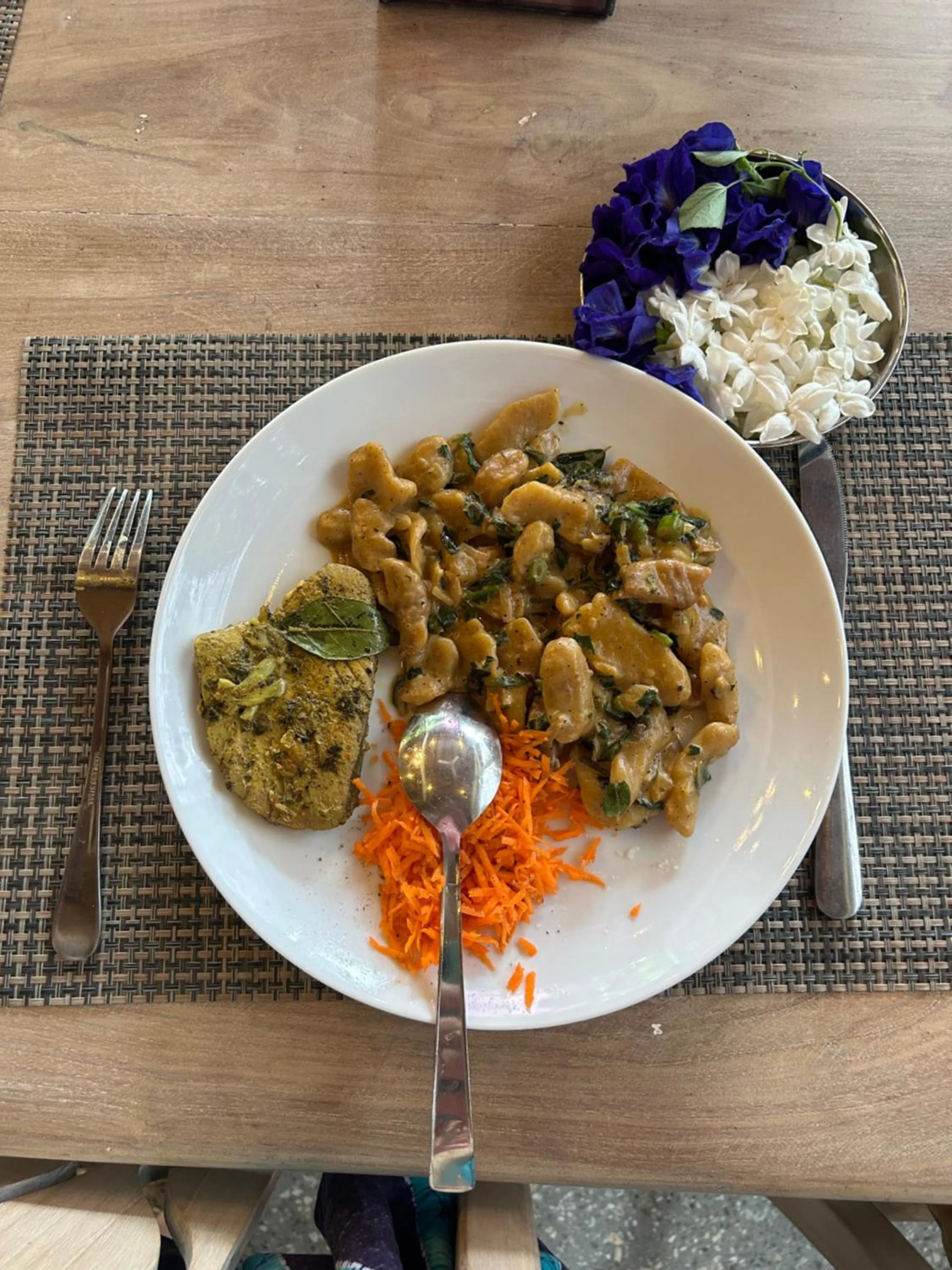 Food in Amba Kola Udawalawa