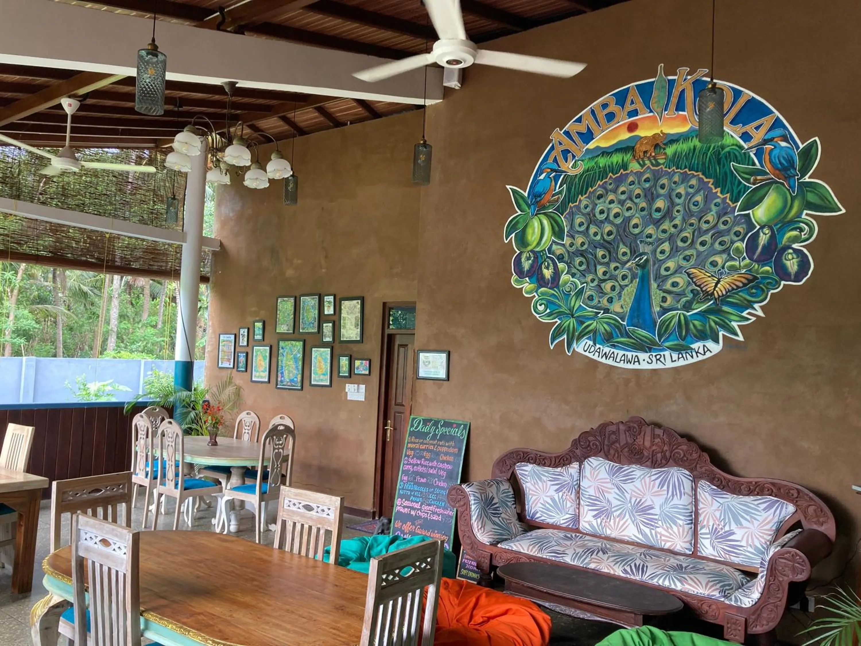 Decorative detail in Amba Kola Udawalawa