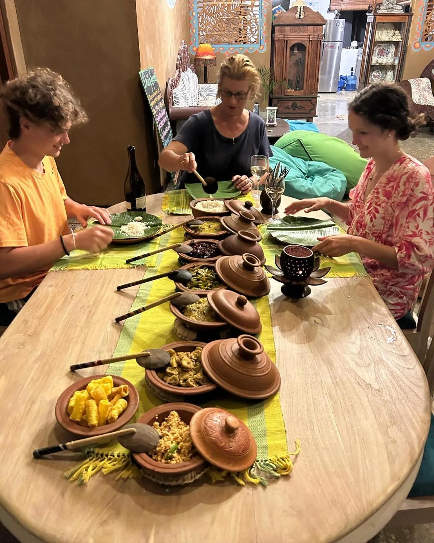 Restaurant/places to eat in Amba Kola Udawalawa