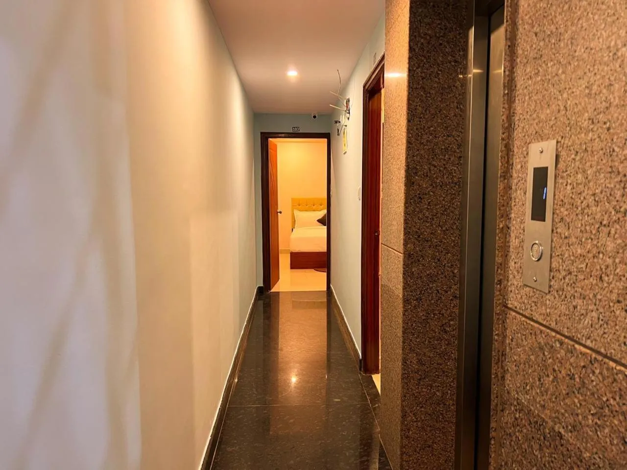 Bed in Hotel InTourist by Agira Hotel