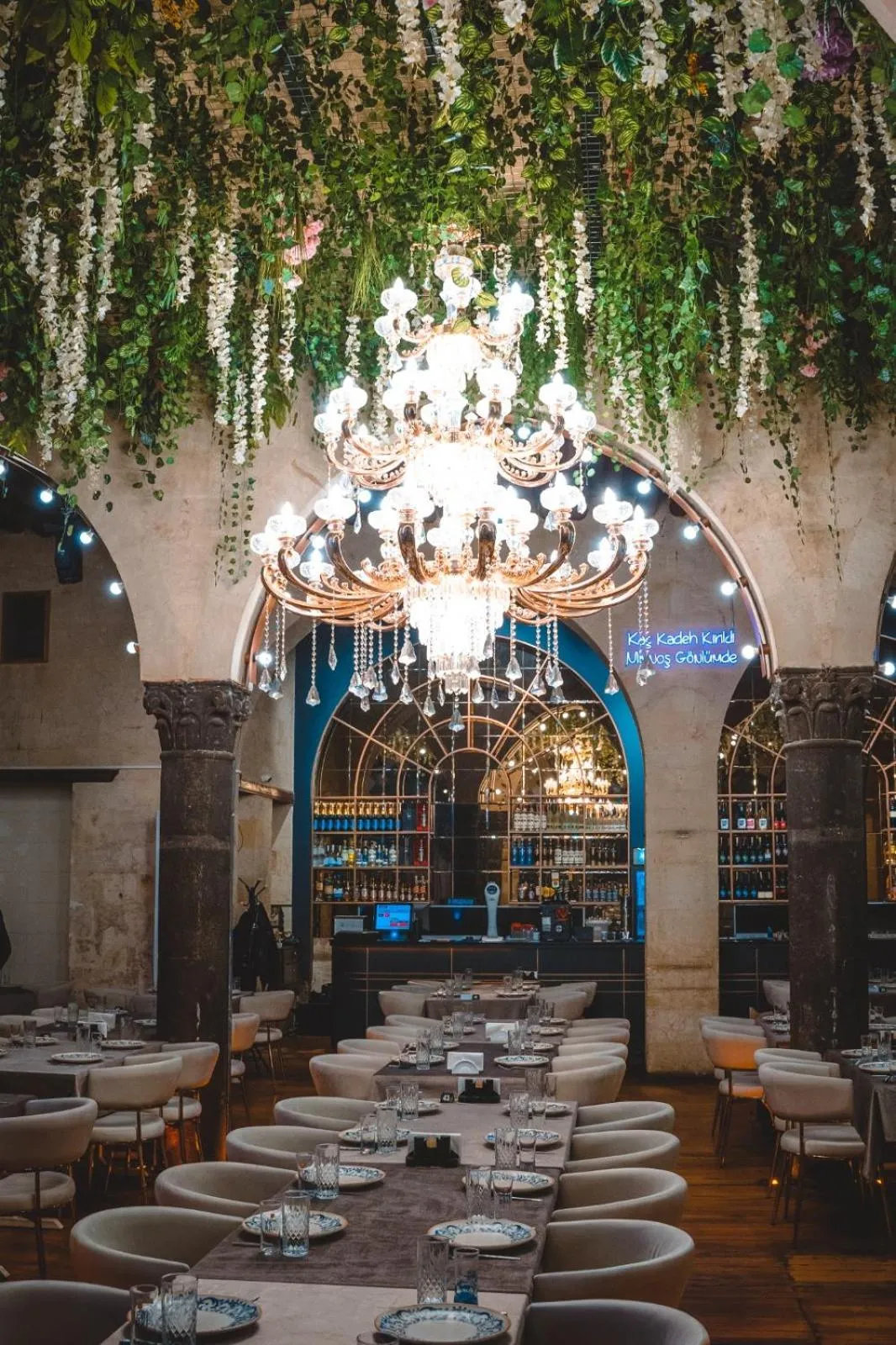 Restaurant/places to eat in Bayazhan Hotel ve Restaurant