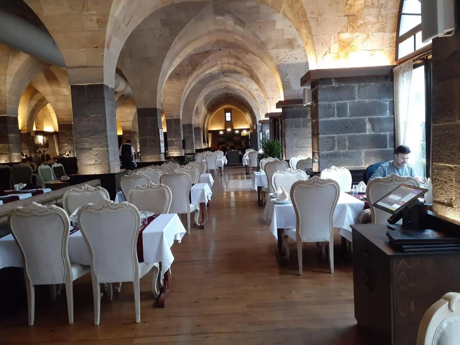 Restaurant/places to eat in Bayazhan Hotel ve Restaurant