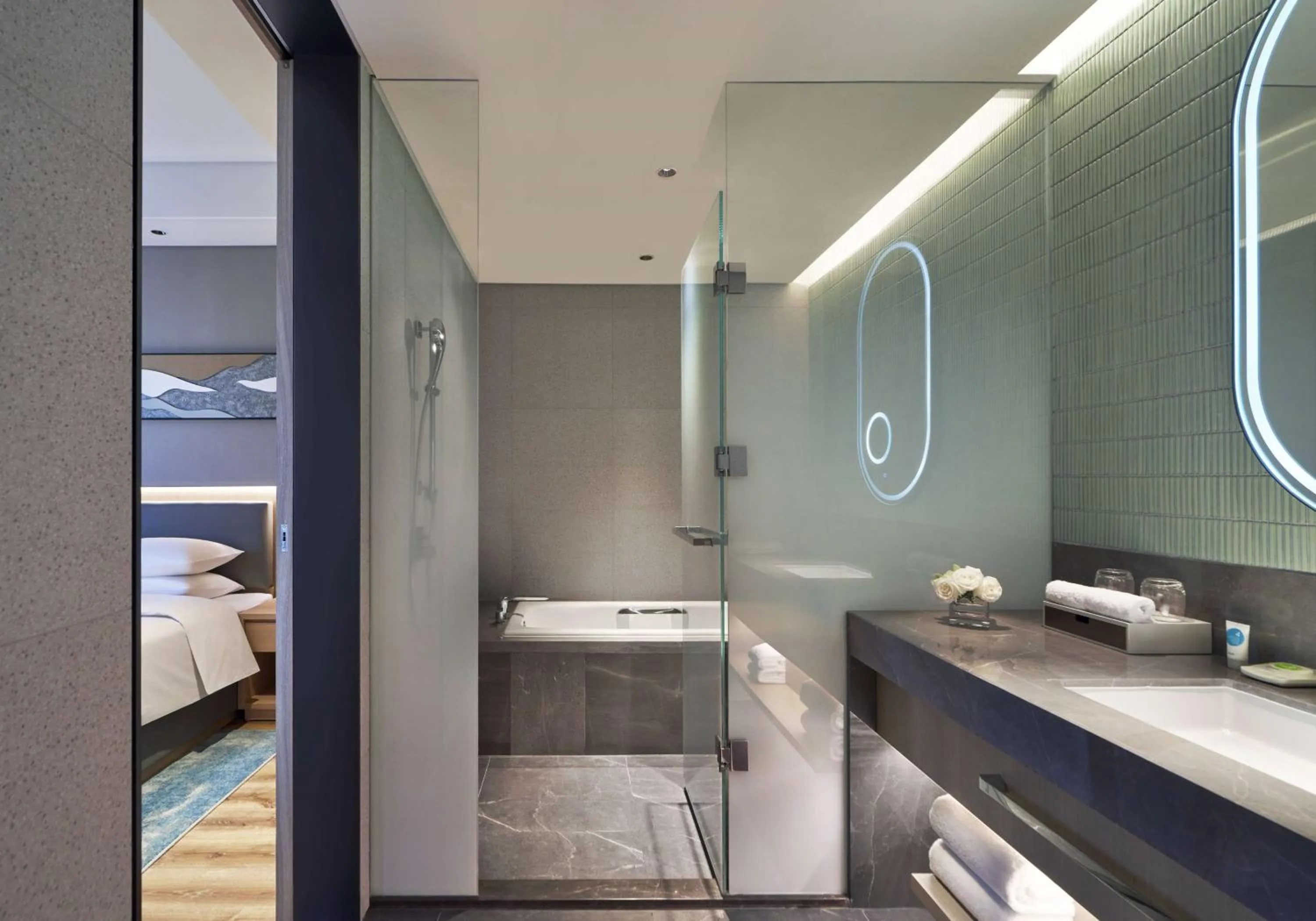 Bathroom, Bed in Hyatt Place Huangshan Train Station