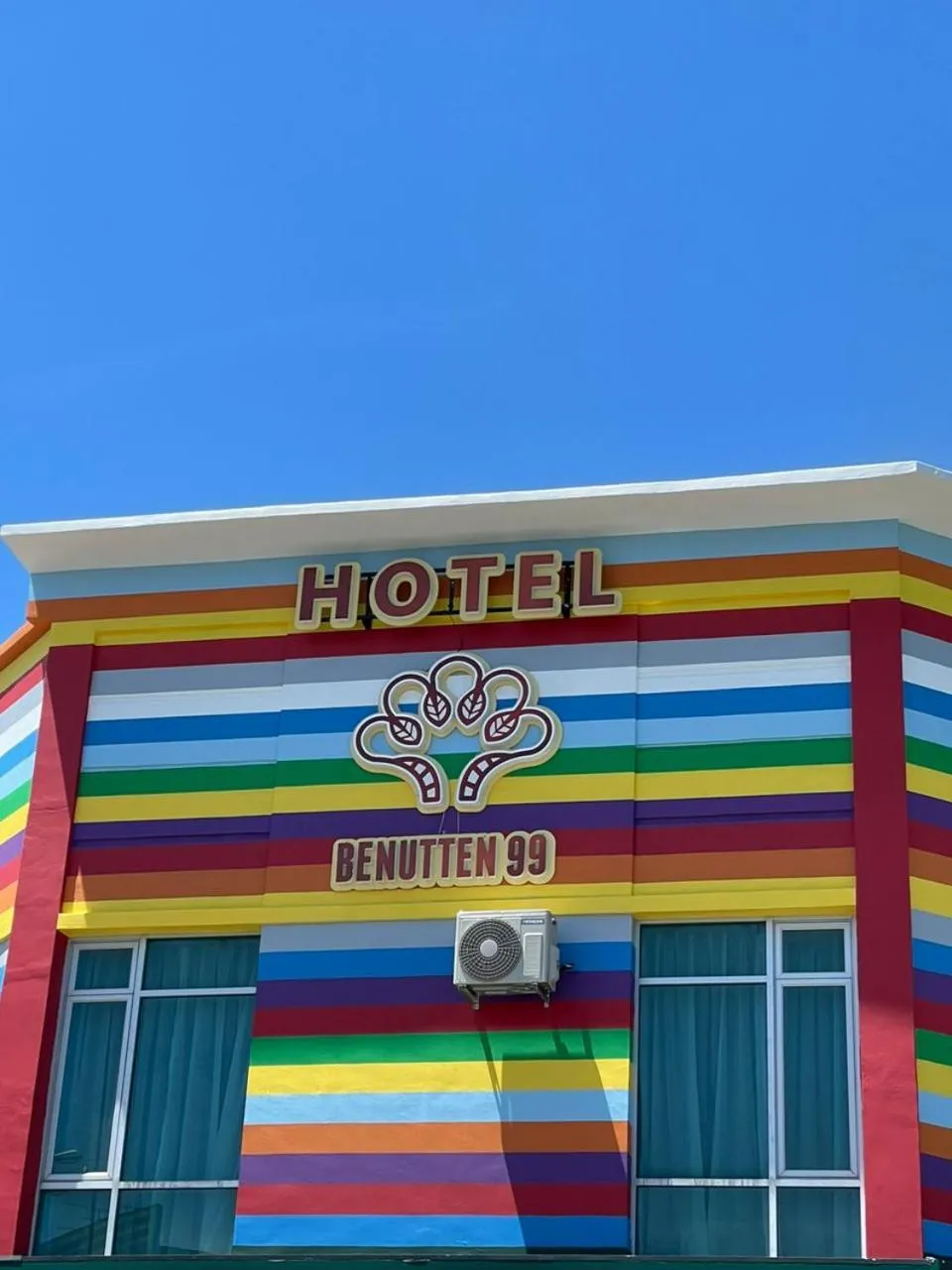 Property building in BENUTTEN 99 HOTEL