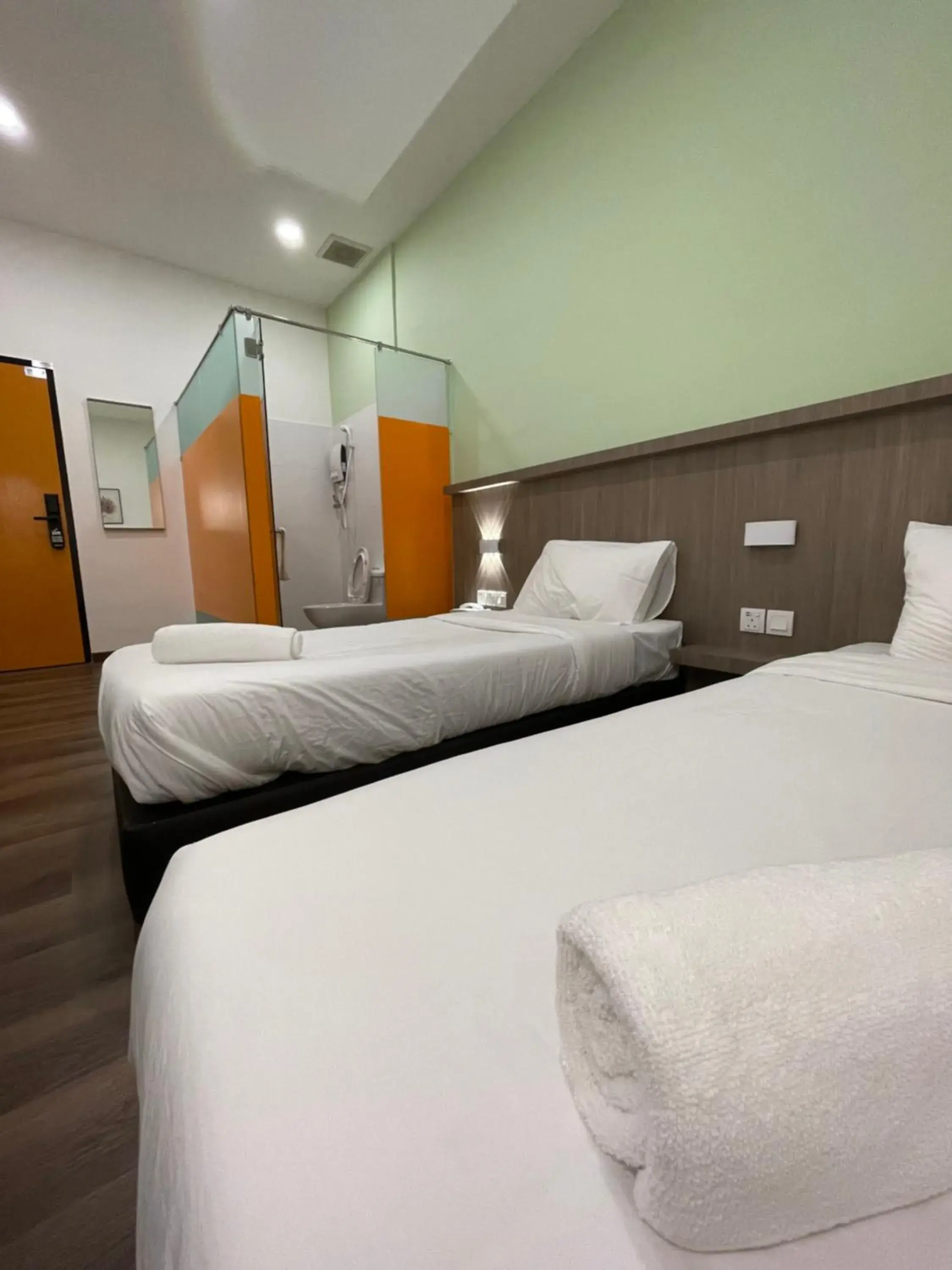 Standard Twin Room in BENUTTEN 99 HOTEL Standard Twin Room in BENUTTEN 99 HOTEL