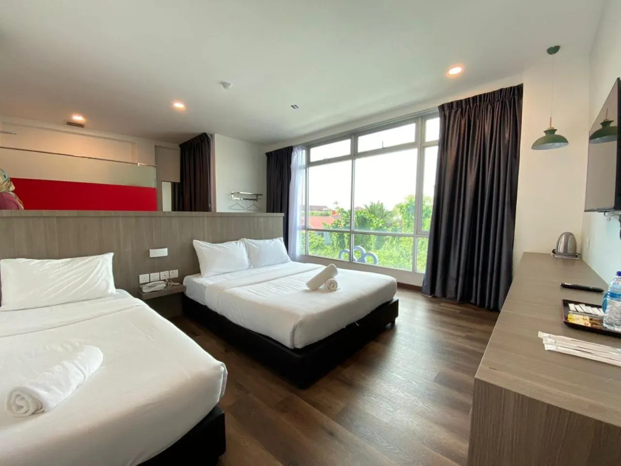 Bedroom, Bed in BENUTTEN 99 HOTEL