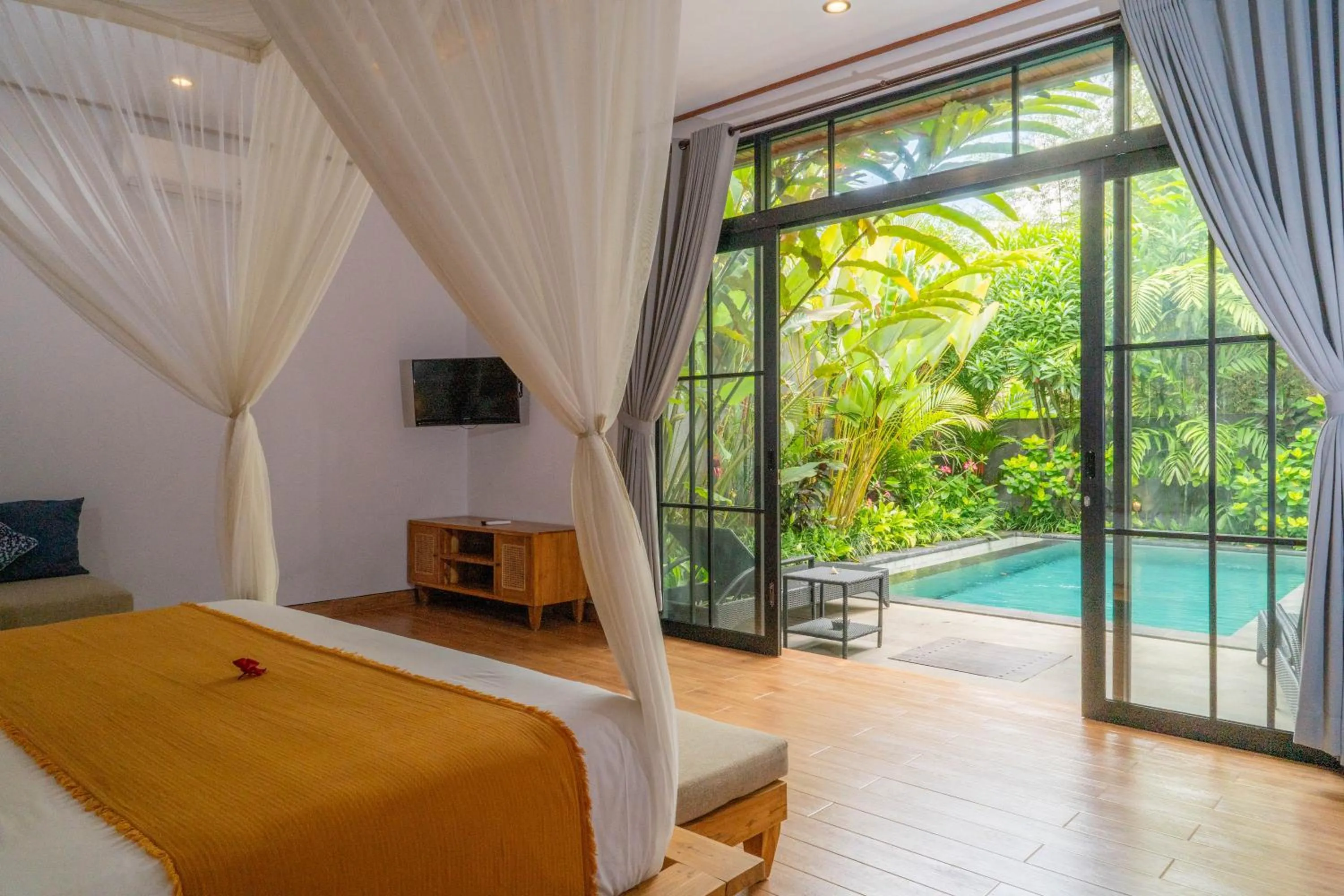 Bed in Sawitri Anandhita Luxury Villas