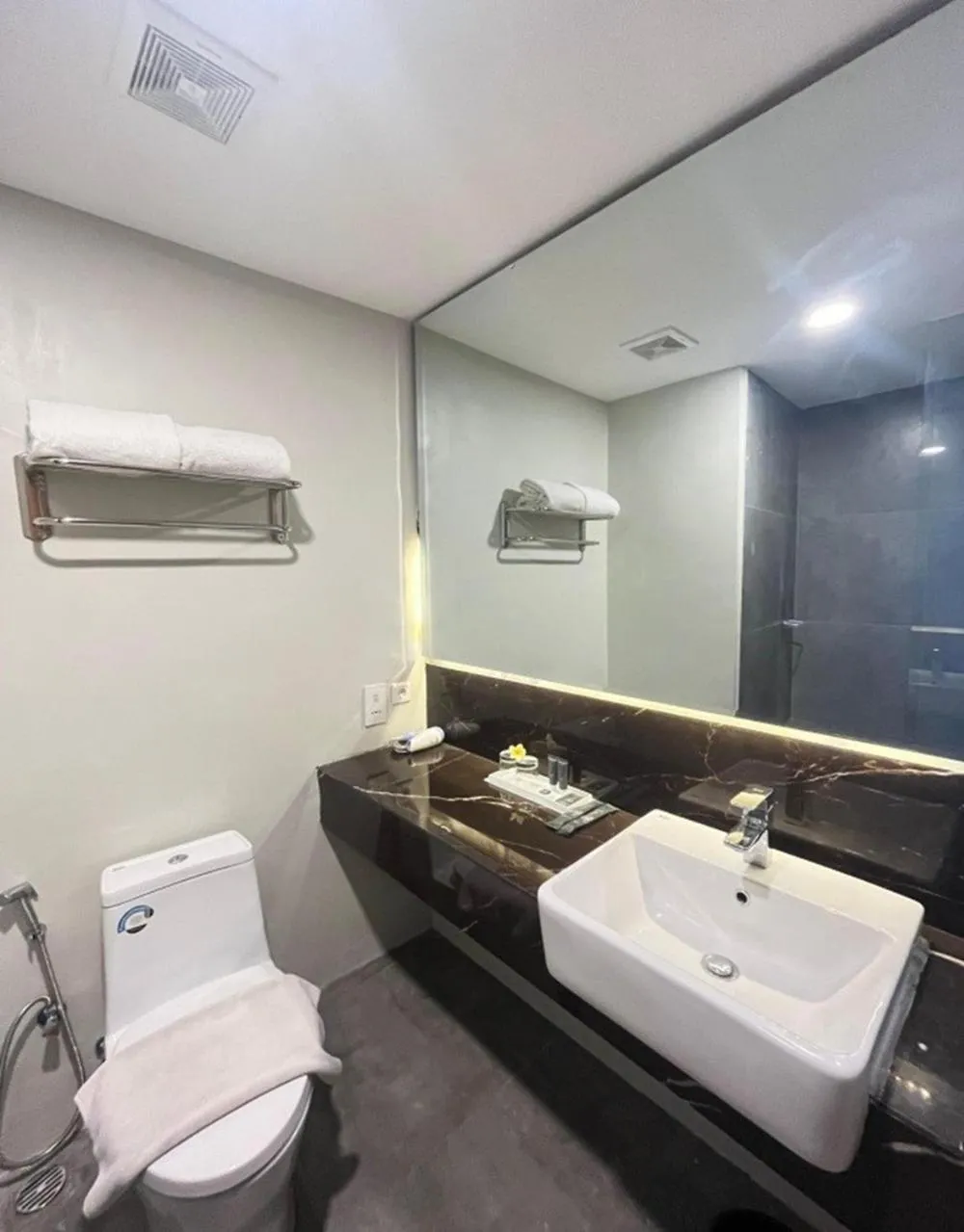 Bedroom in Horison Le Aman Bali