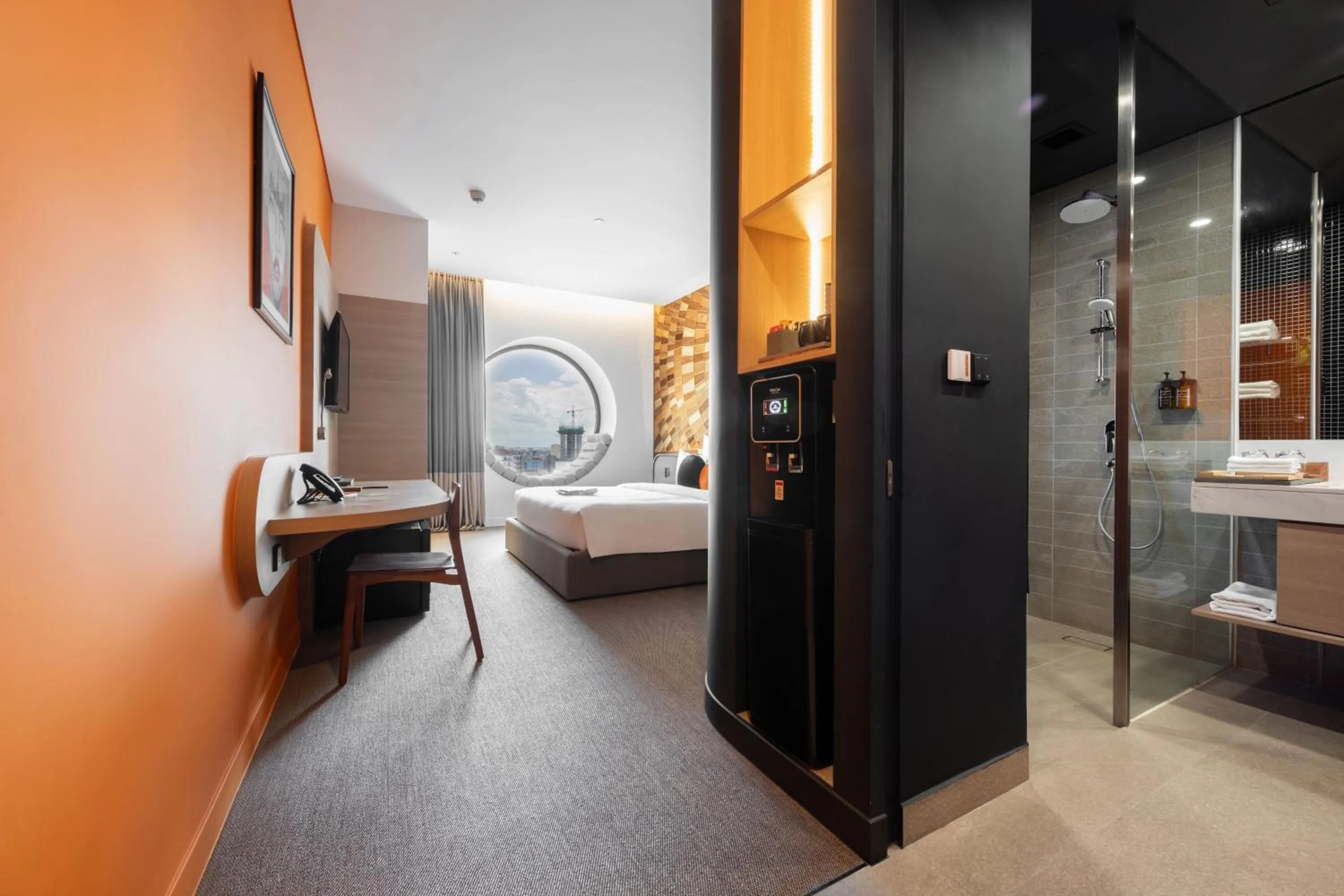 Coffee/tea facilities, Bed in SUN & MOON, Riverside Hotel