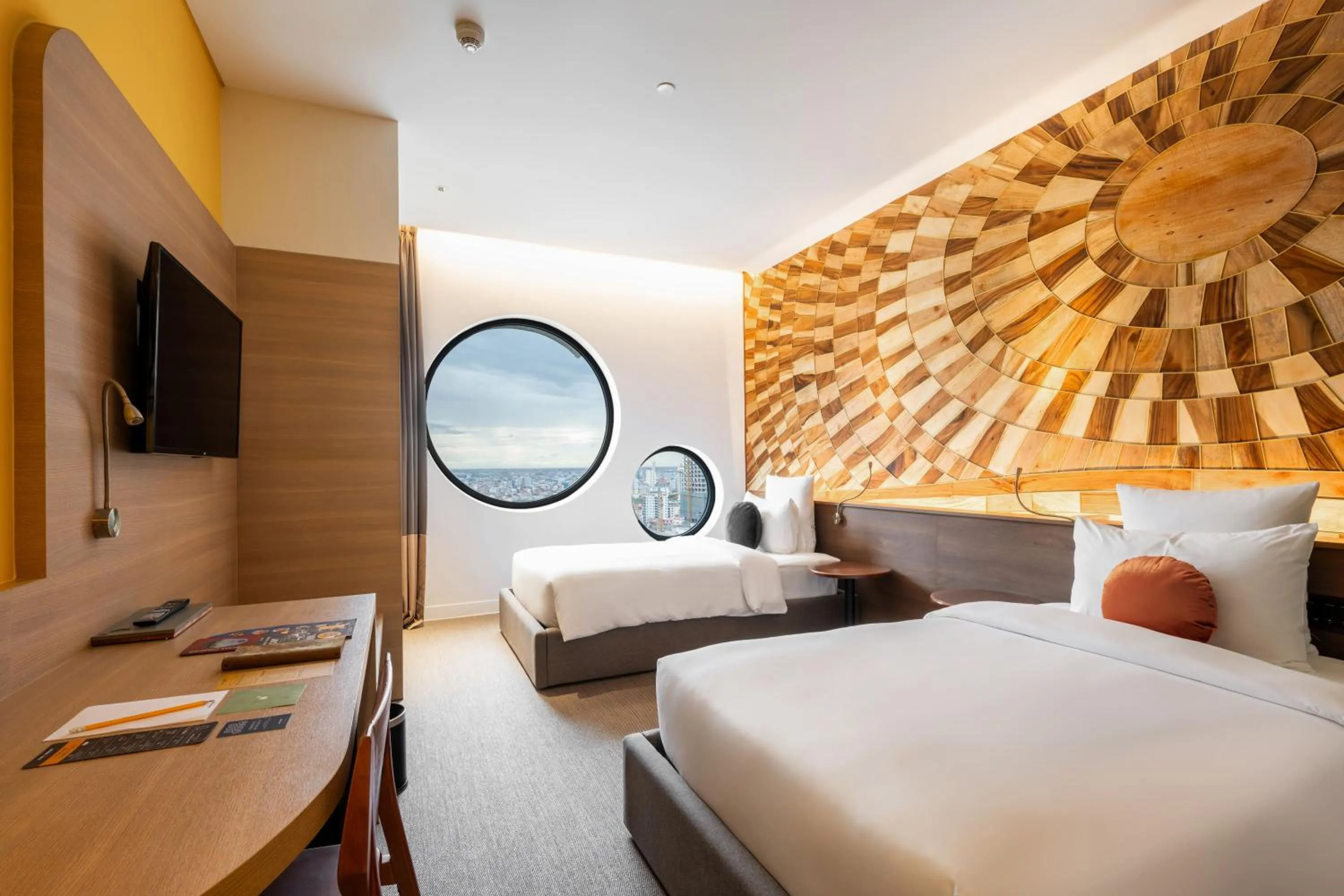 Bed in SUN & MOON, Riverside Hotel