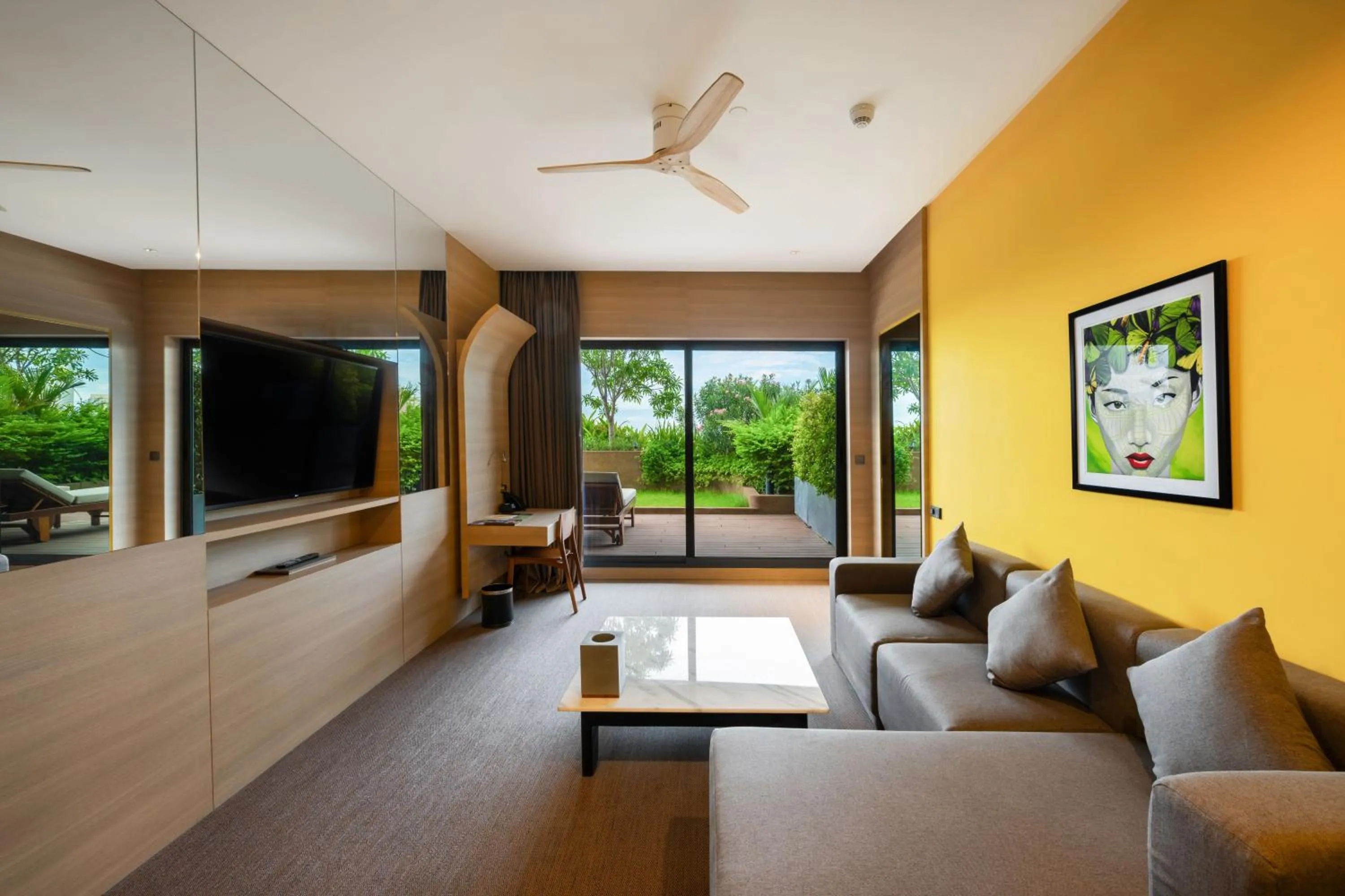 Living room in SUN & MOON, Riverside Hotel