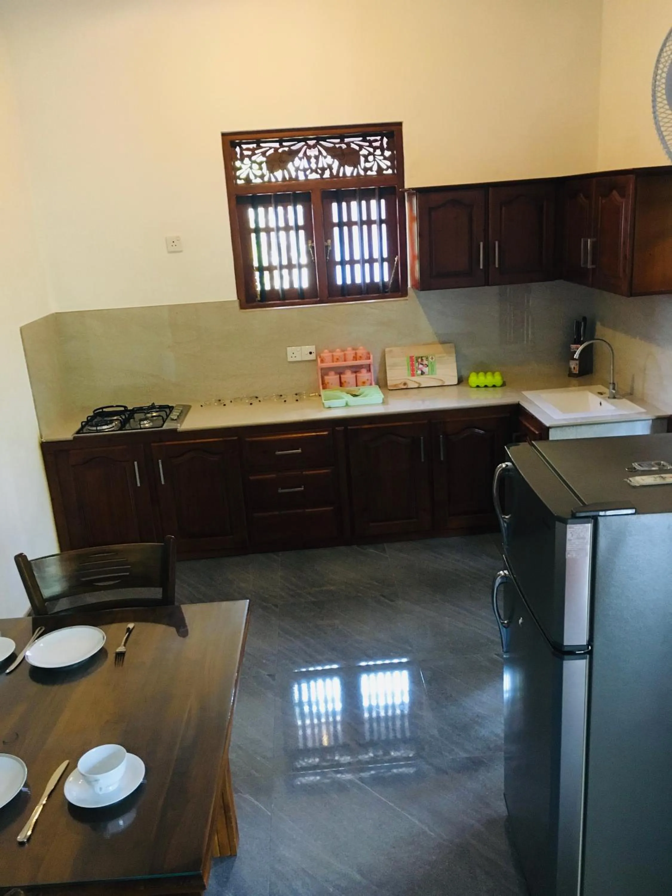 Kitchen or kitchenette in Ocean View