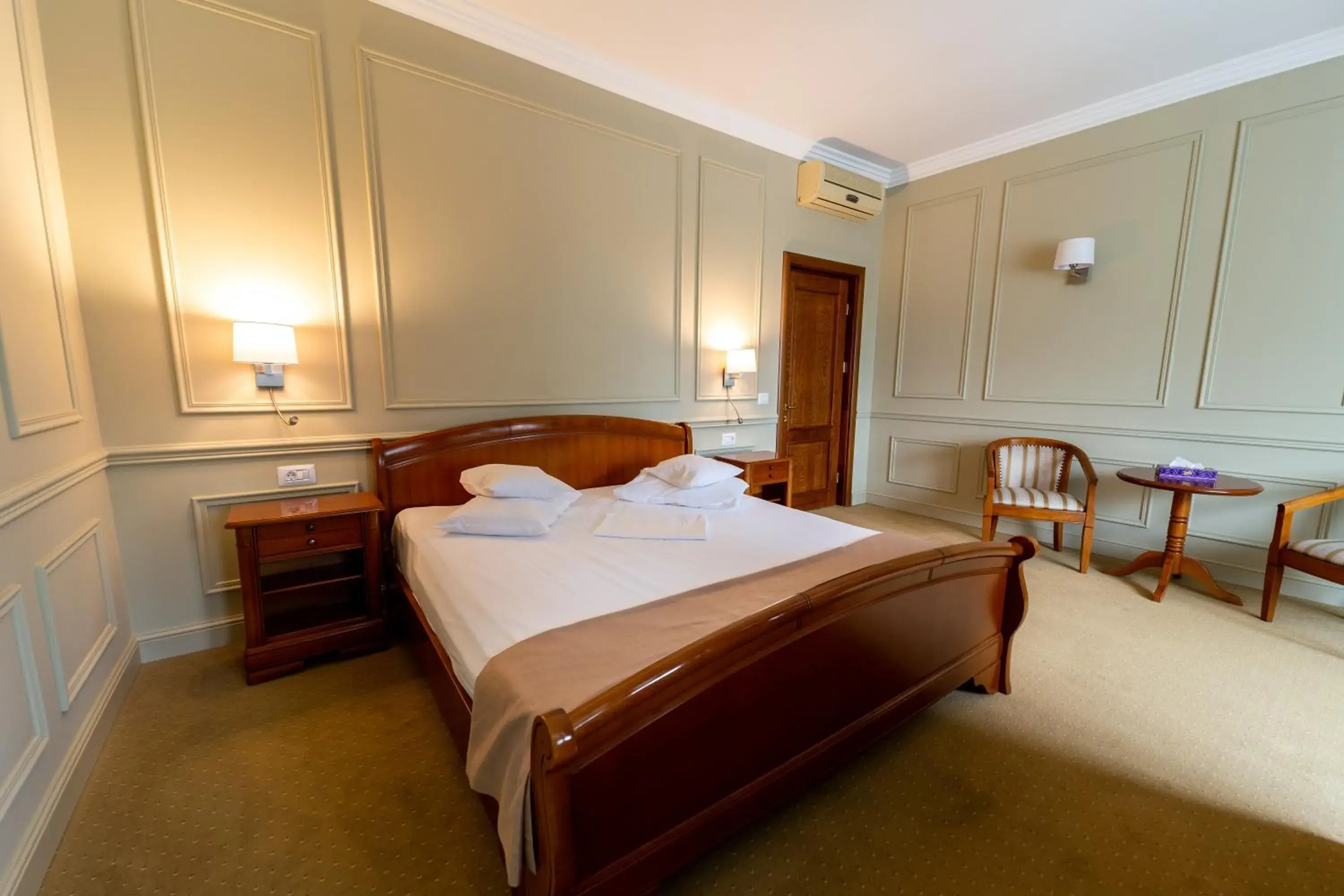 Superior Double Room in Hotel AmaDeus Superior Double Room in Hotel AmaDeus