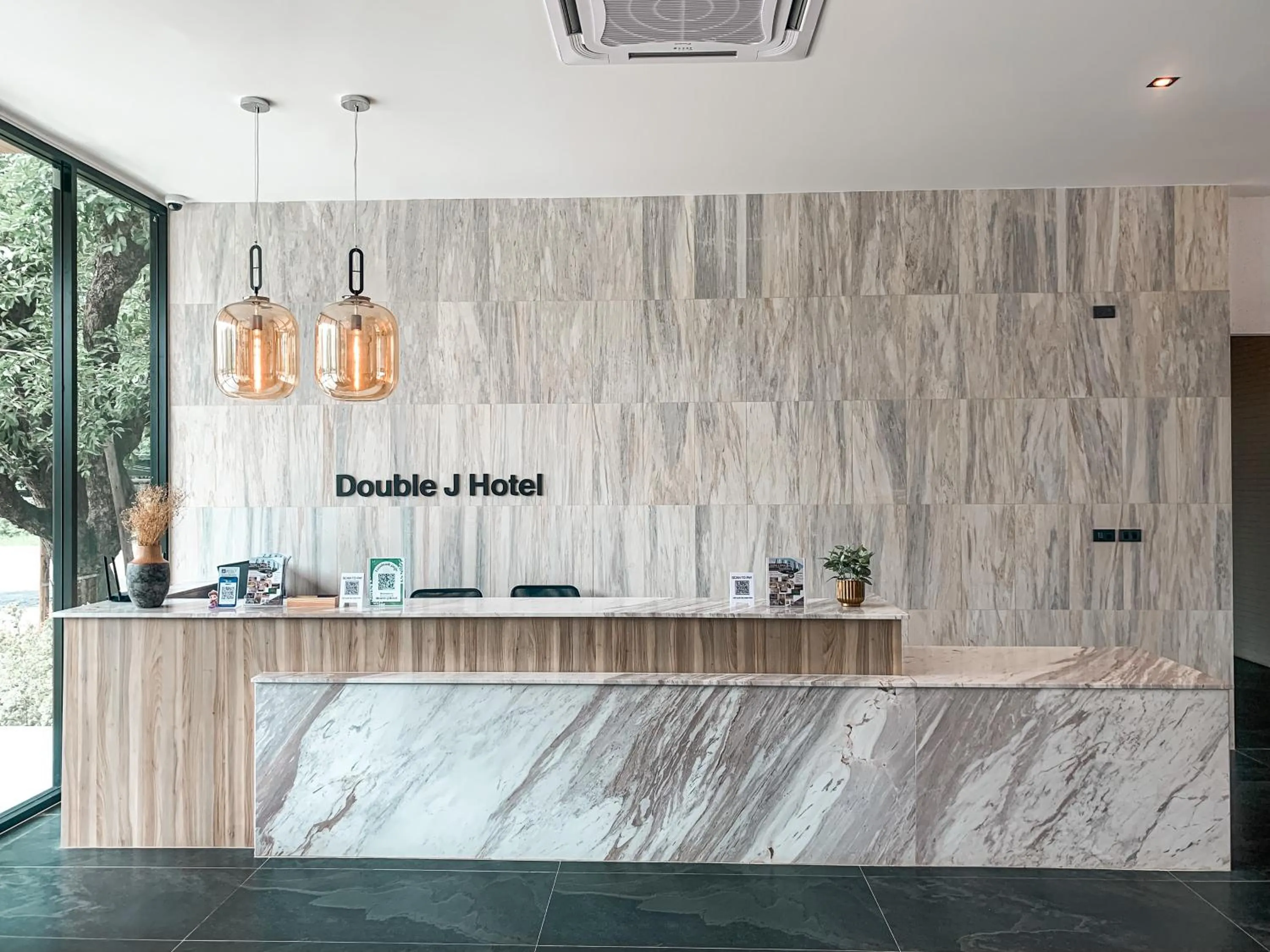 Lobby or reception in Double J Hotel