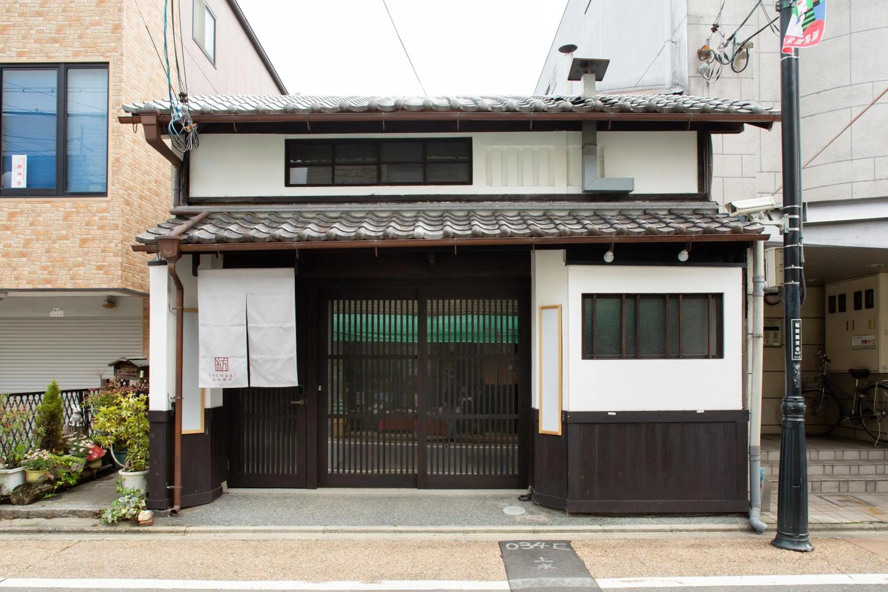 Property building in Kanade Fushimiinari
