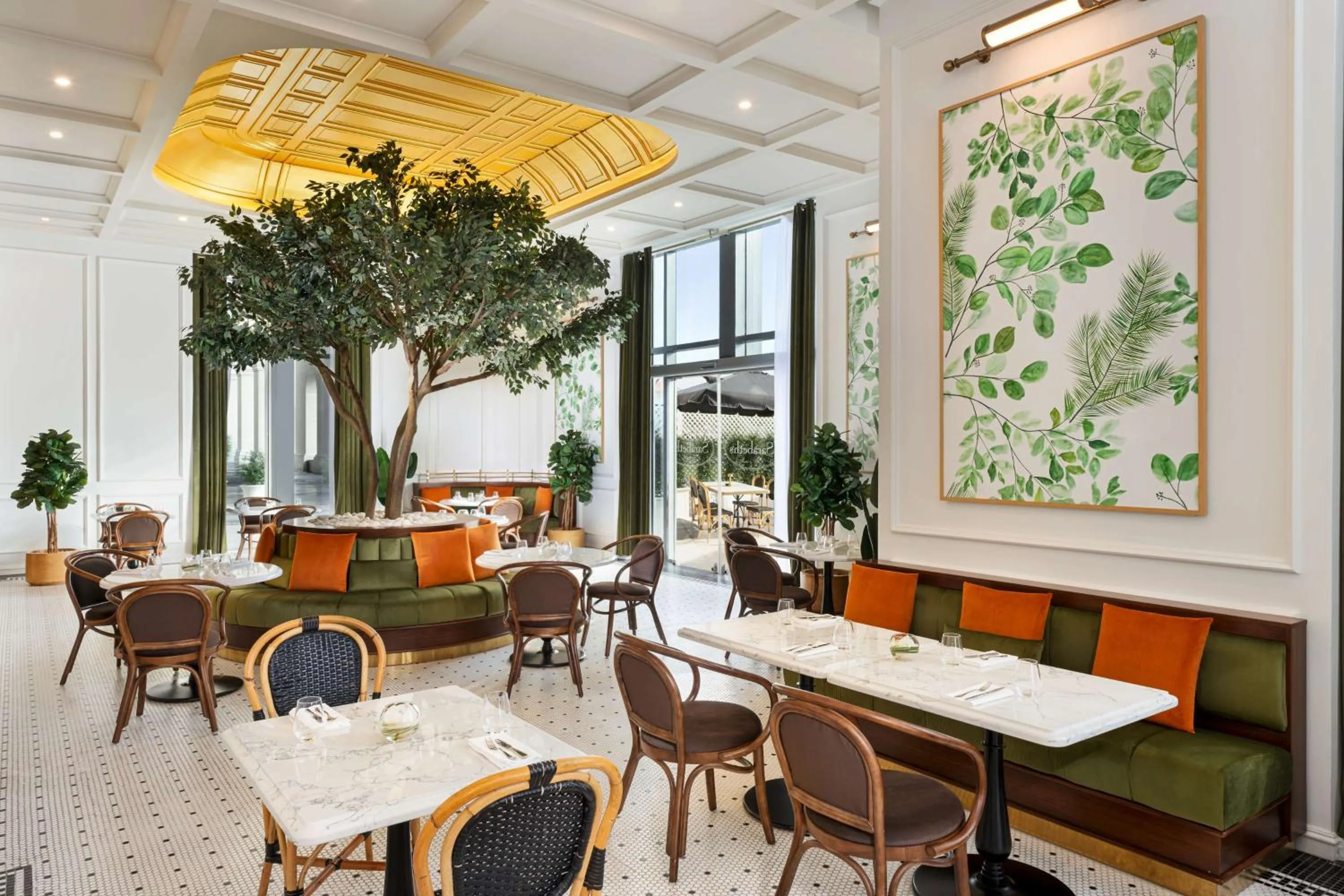 Restaurant/places to eat in The Plaza Doha, LXR Hotels & Resorts