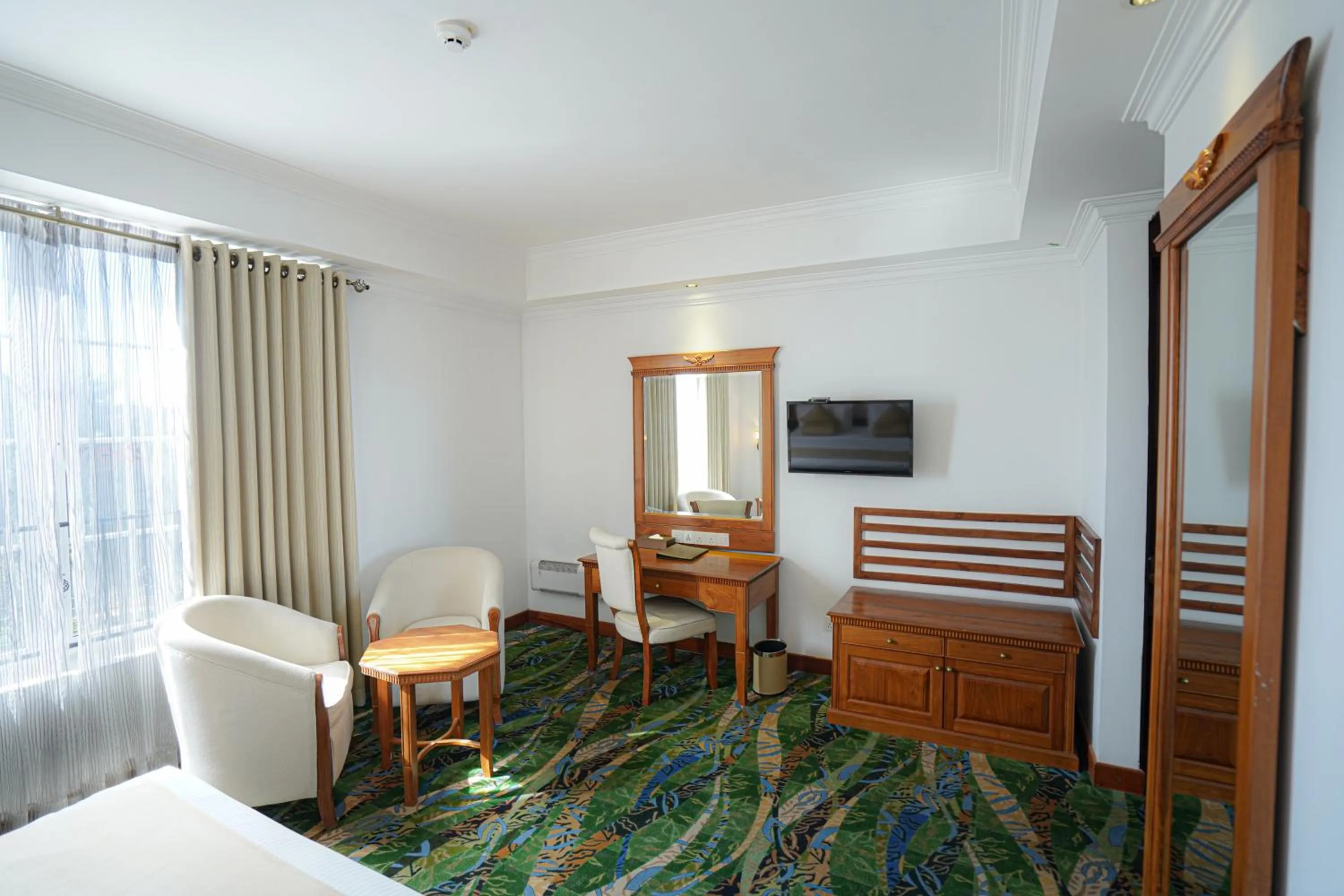 Photo of the whole room, Bed in Araliya Green Hills - Where Historic Charm Mingles with Natural Beauty