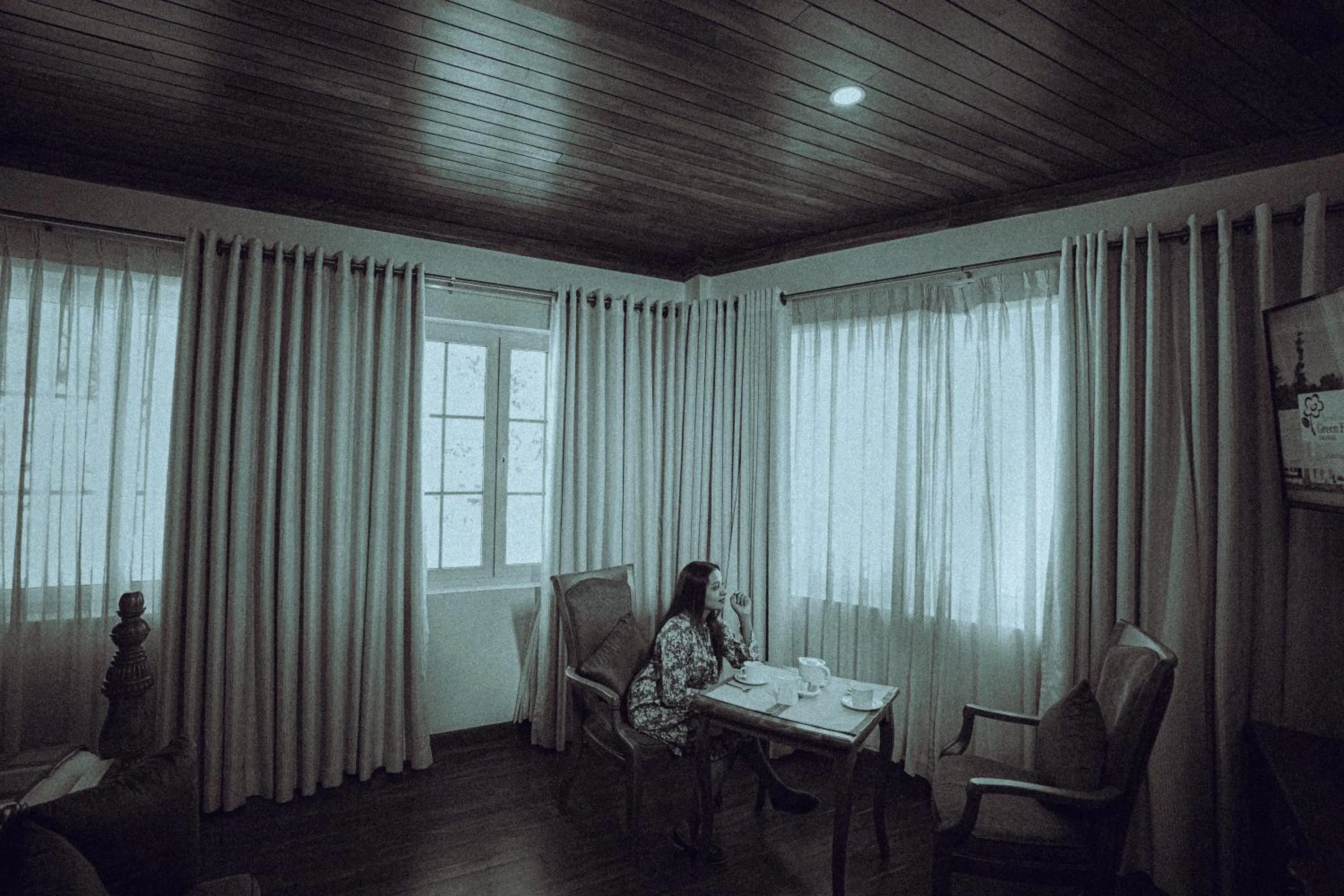 Photo of the whole room in Araliya Green Hills - Where Historic Charm Mingles with Natural Beauty