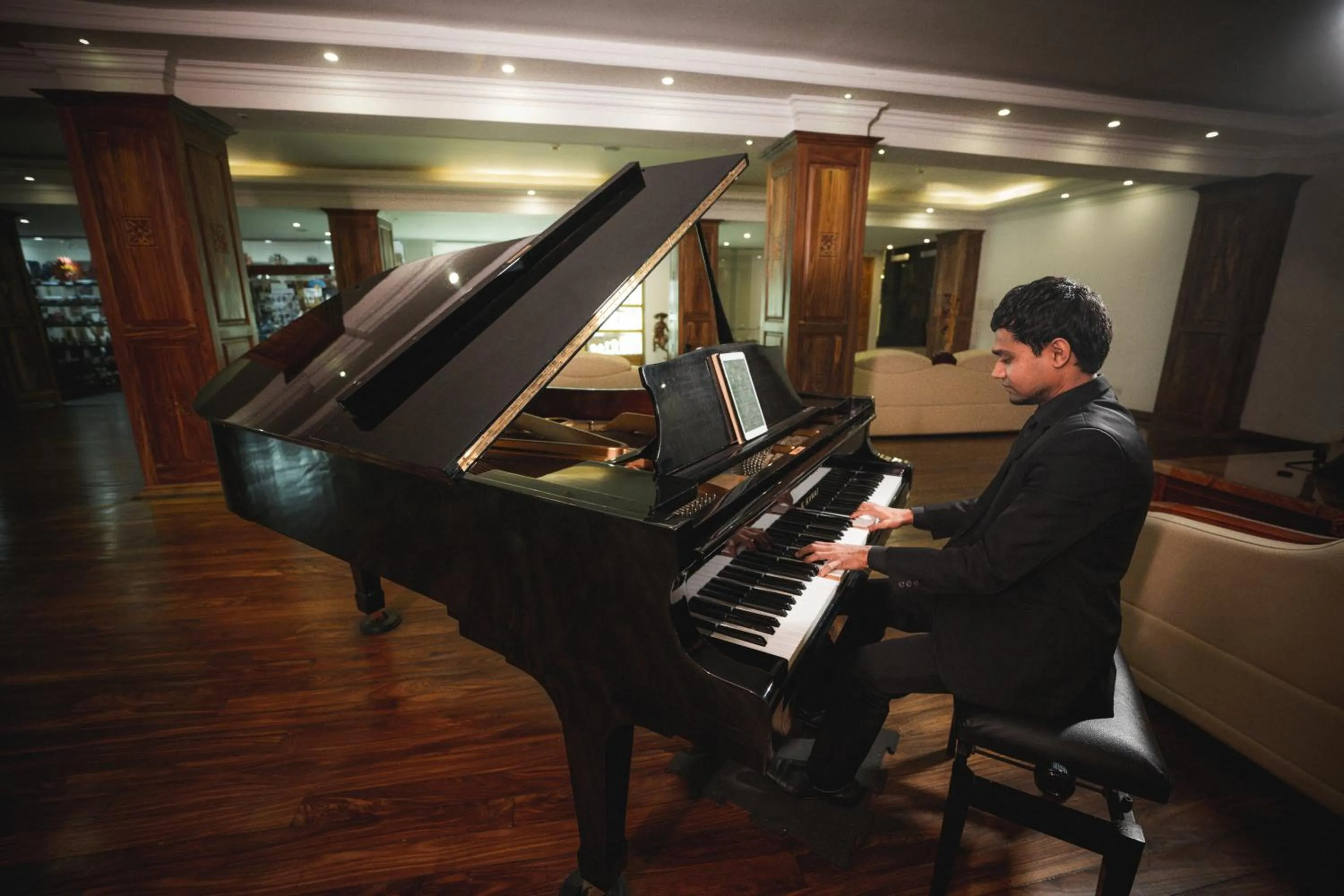 Entertainment in Araliya Green Hills - Where Historic Charm Mingles with Natural Beauty