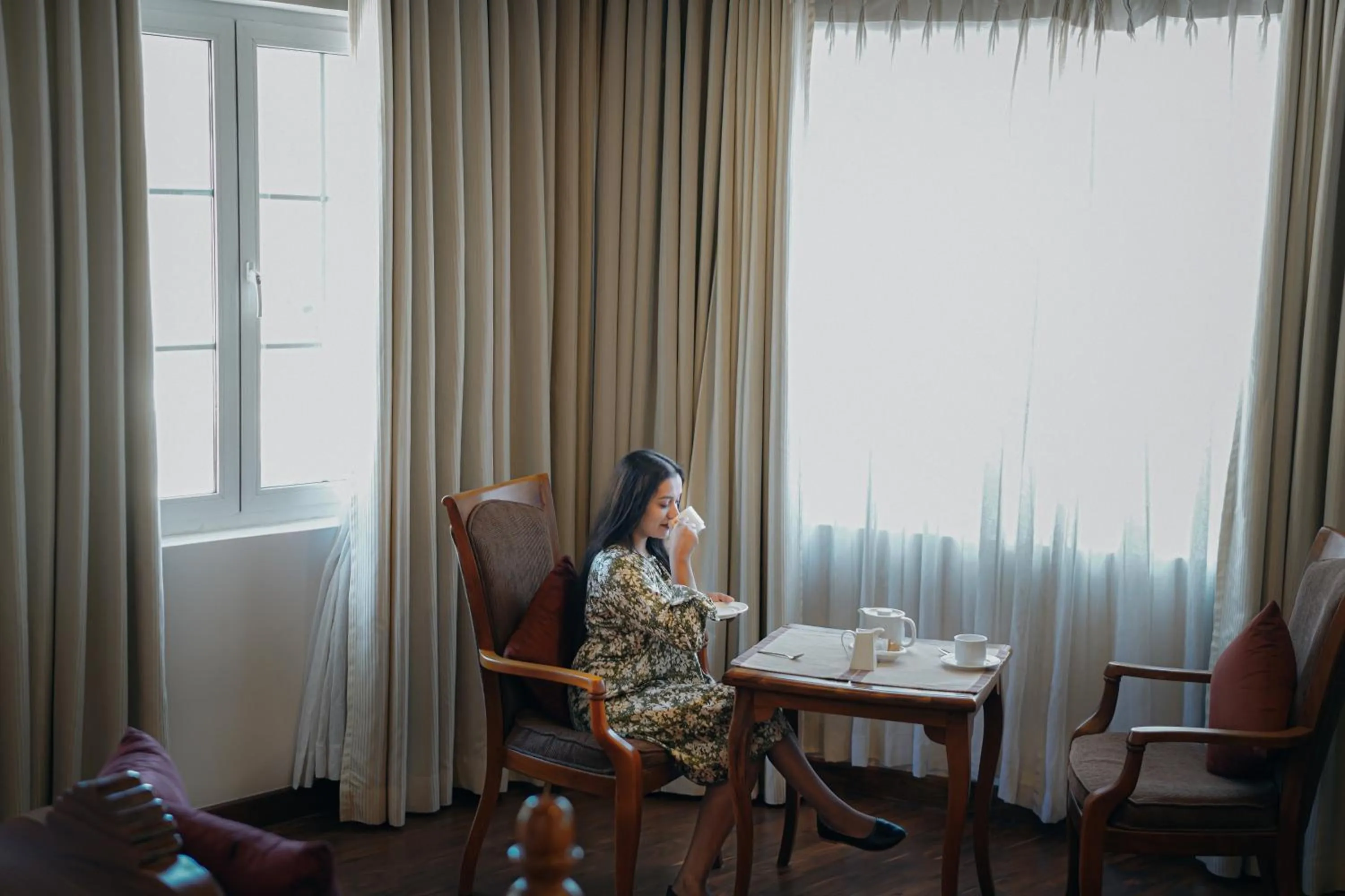 Seating area in Araliya Green Hills - Where Historic Charm Mingles with Natural Beauty