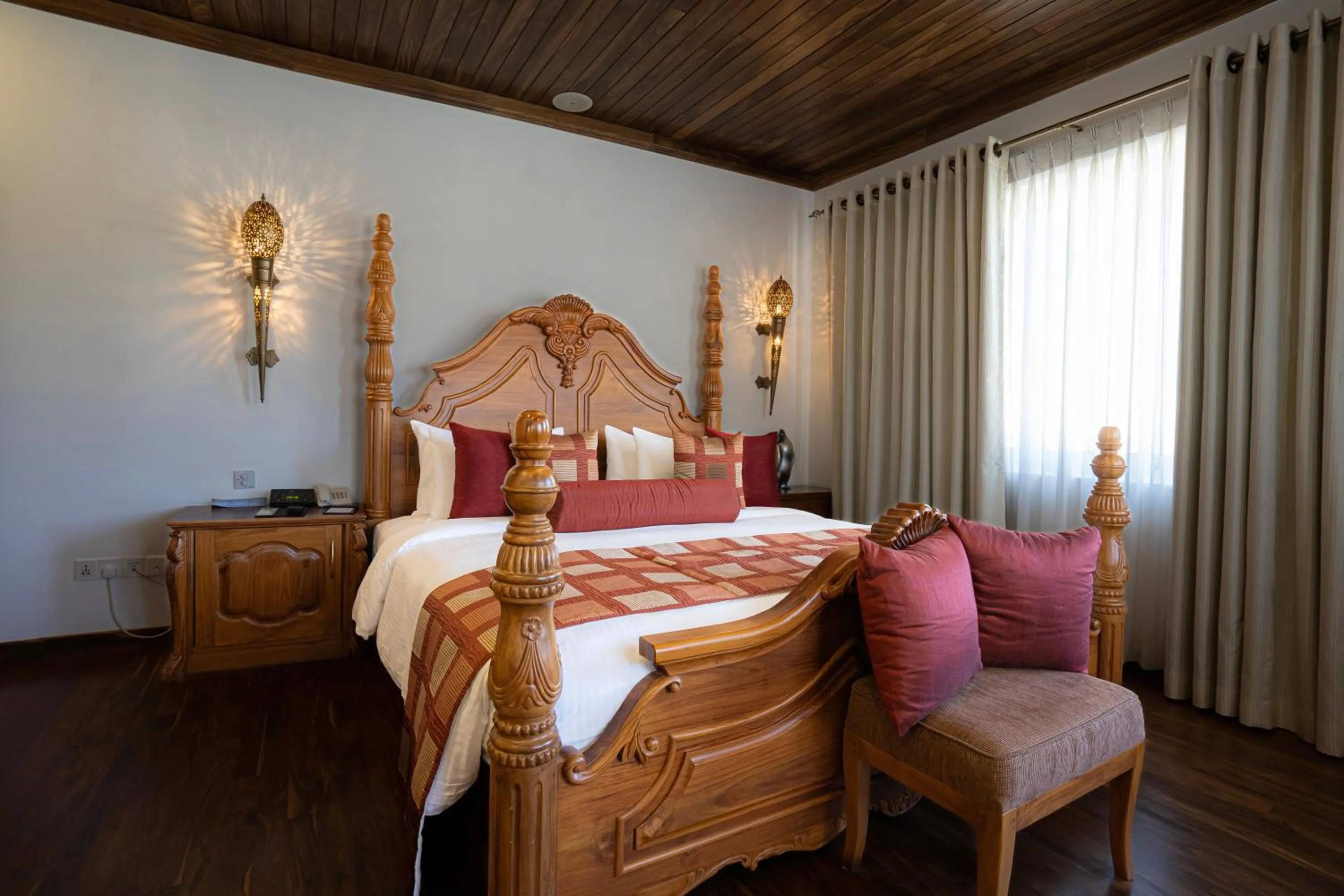 Photo of the whole room, Bed in Araliya Green Hills - Where Historic Charm Mingles with Natural Beauty