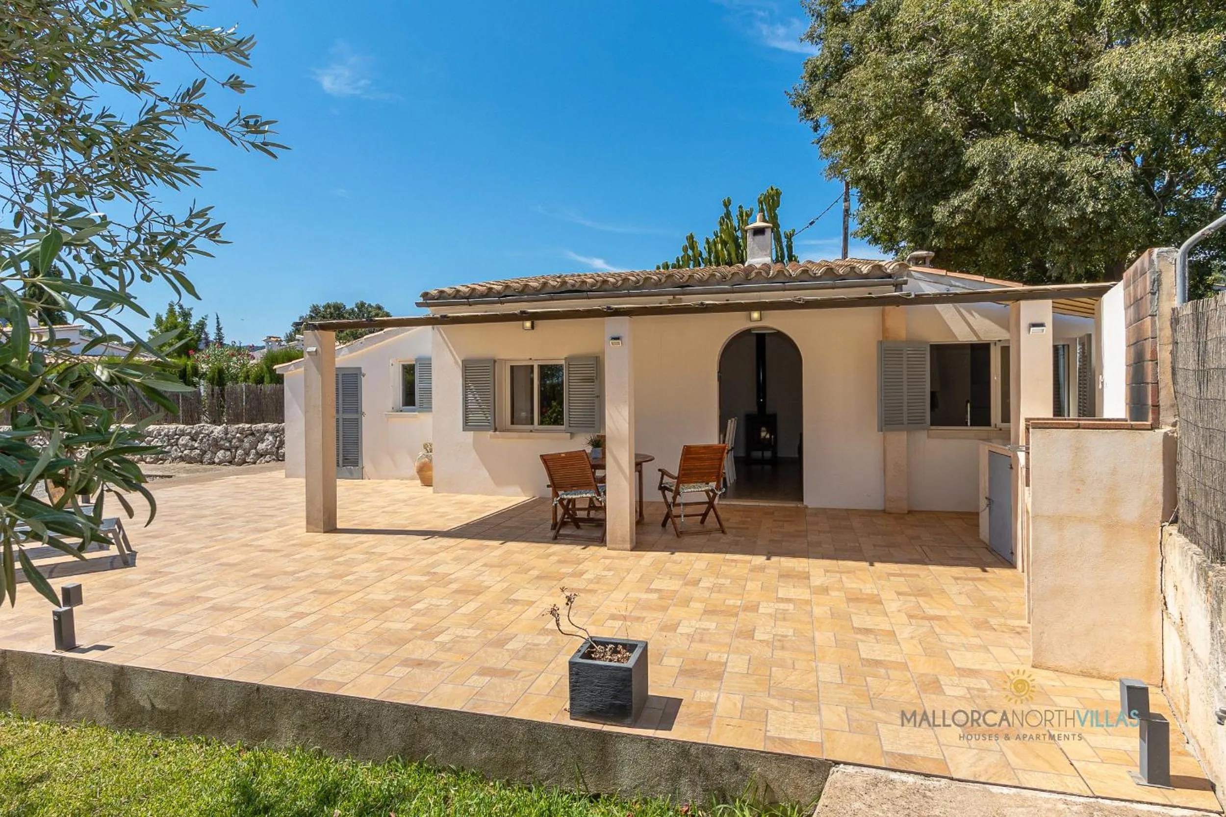 Off site in Villa Les Oliveres Petites de un dormitorio