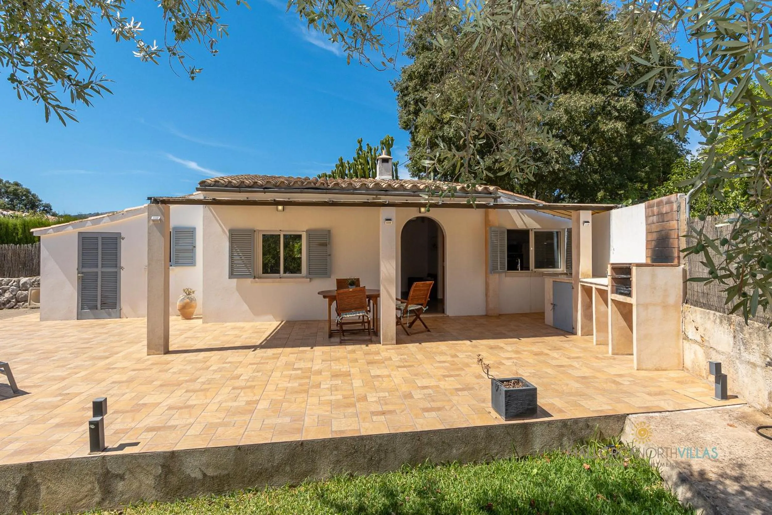 Off site in Villa Les Oliveres Petites de un dormitorio