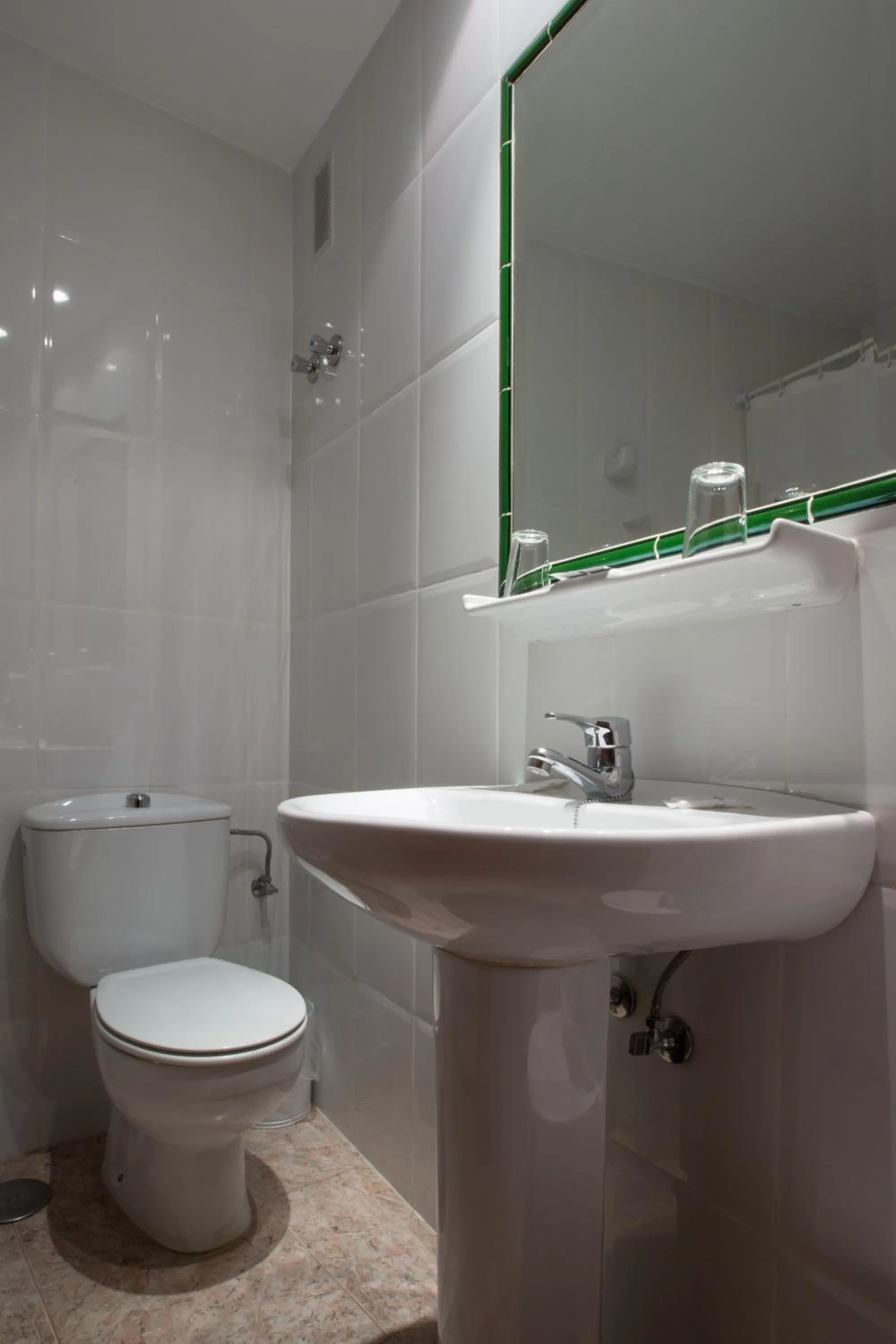 Bathroom in Hotel Riviera