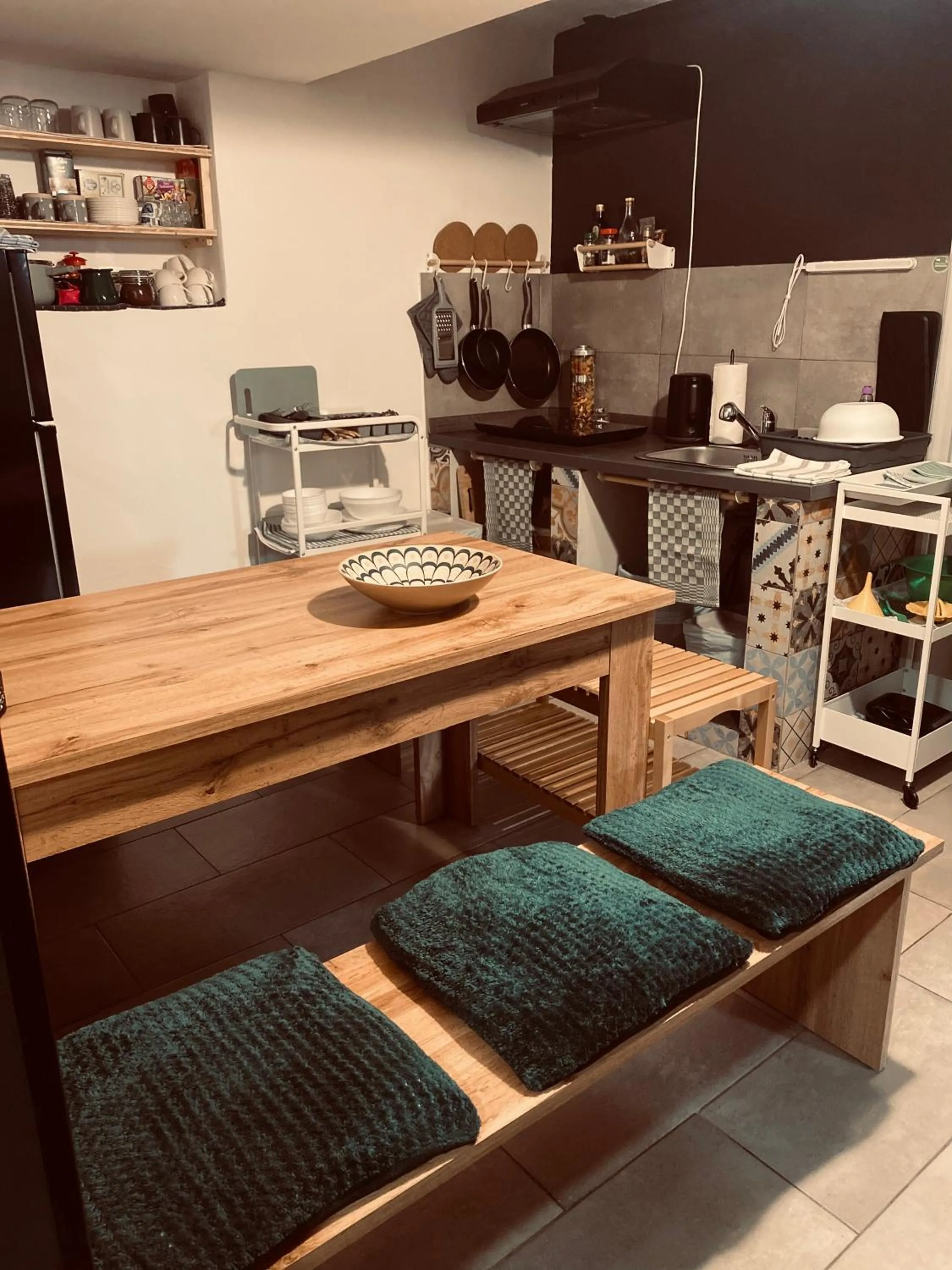 Rooms & Apartment ZALA Near Airport