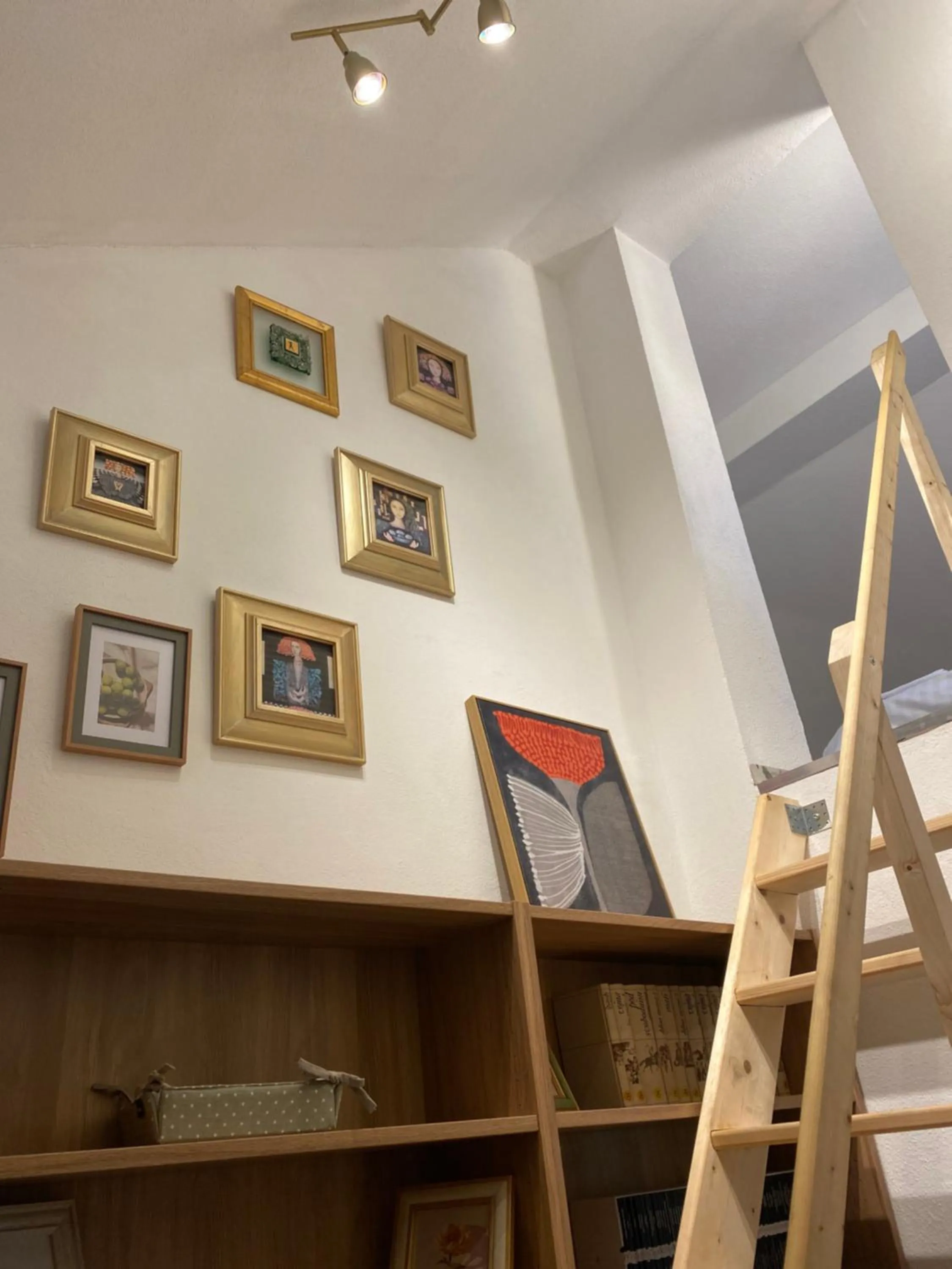 Rooms & Apartment ZALA Near Airport