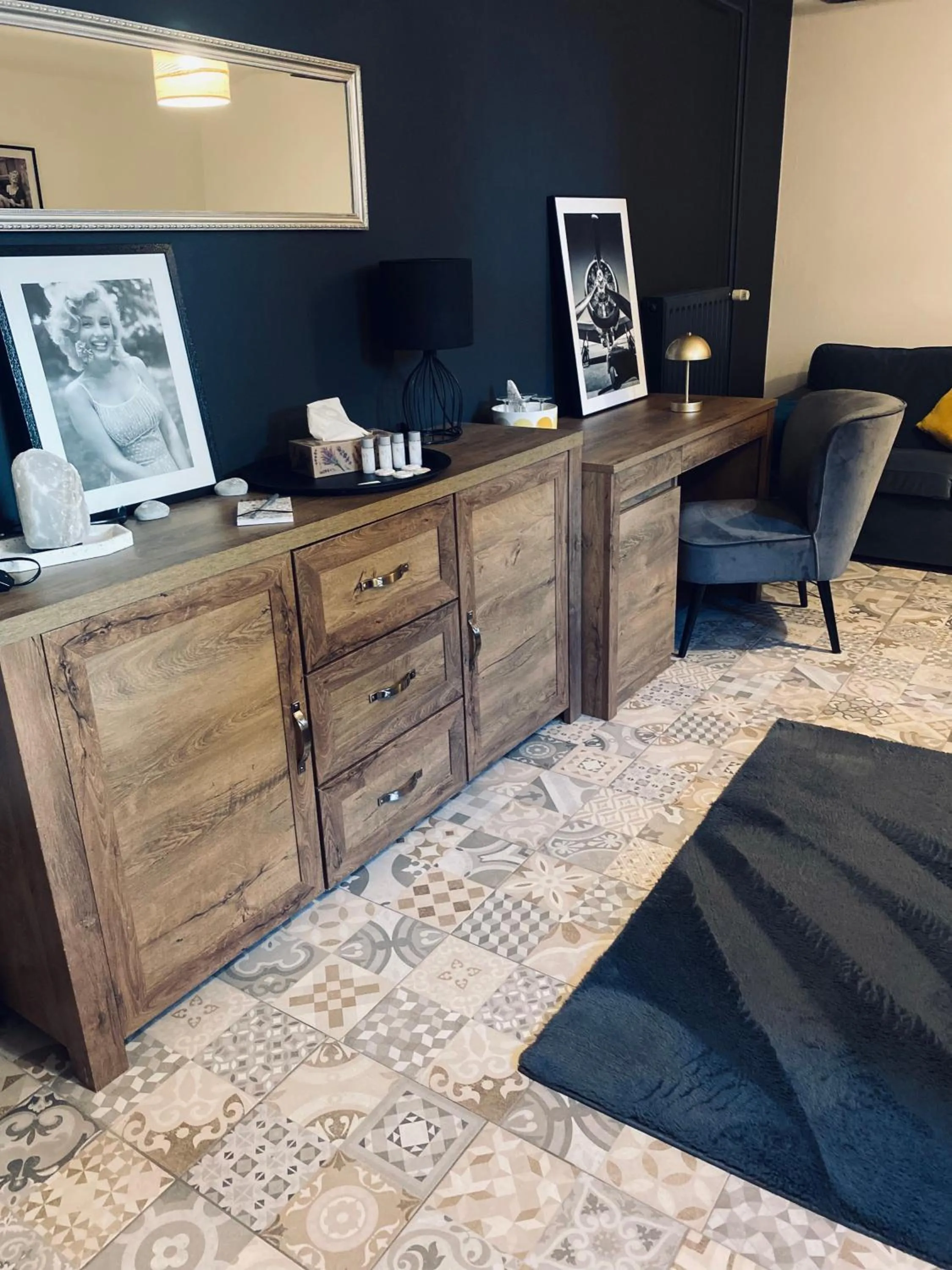 Rooms & Apartment ZALA Near Airport