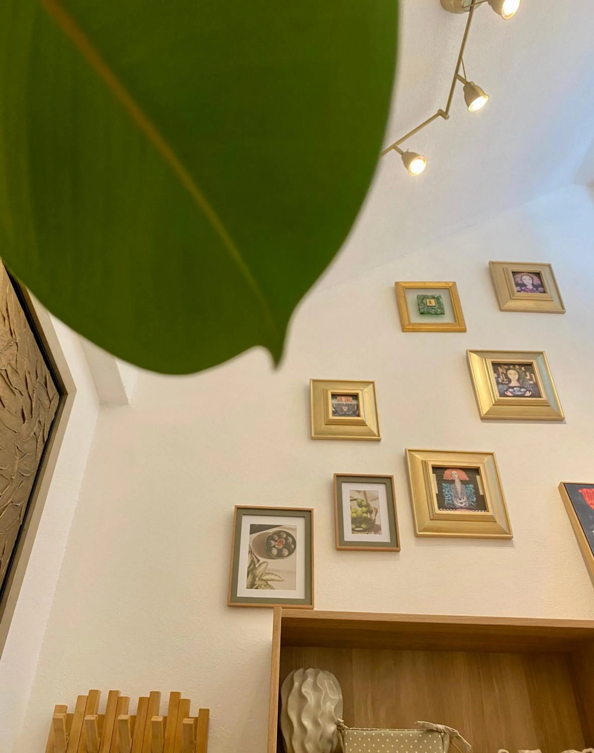 Rooms & Apartment ZALA Near Airport