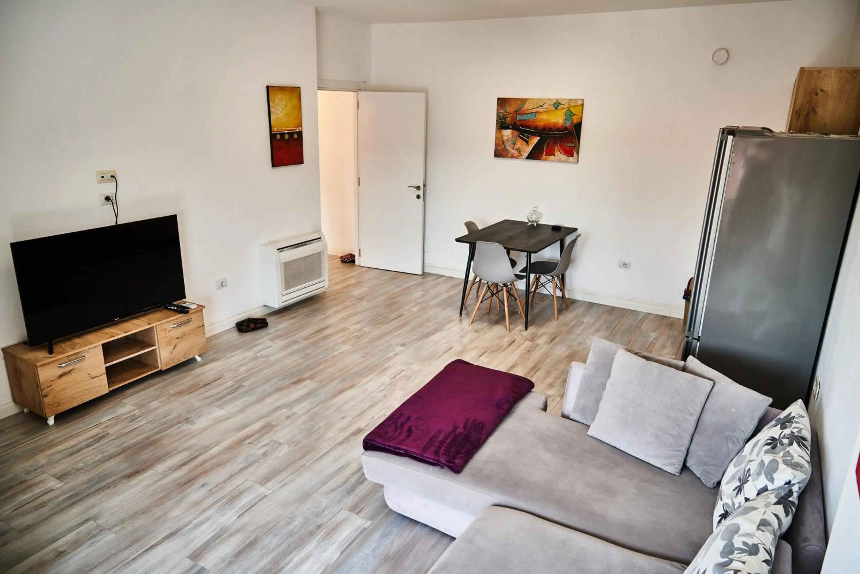 TV and multimedia in Kalpazo Home Tirana 21