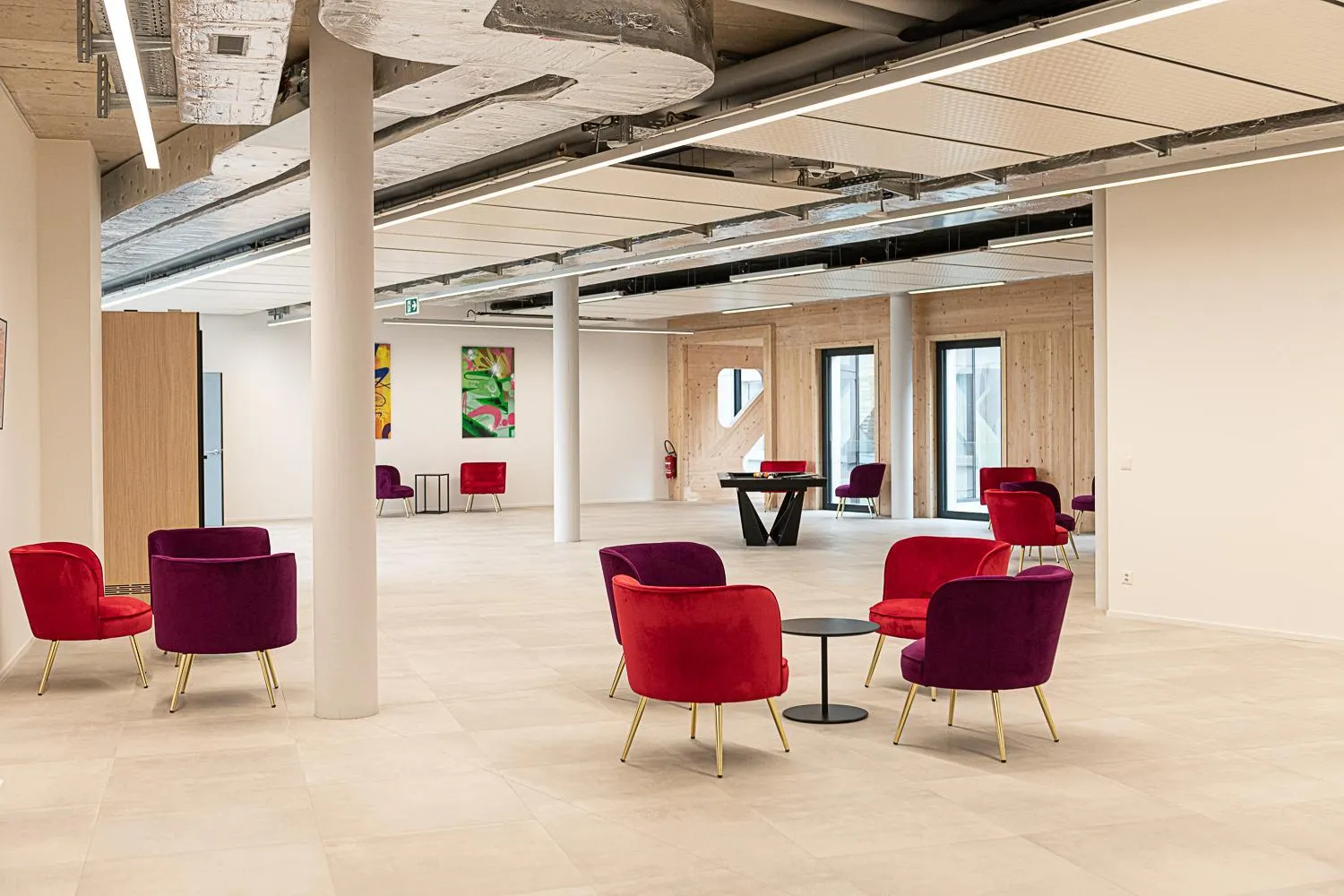 Property building in Afterwork Hotel