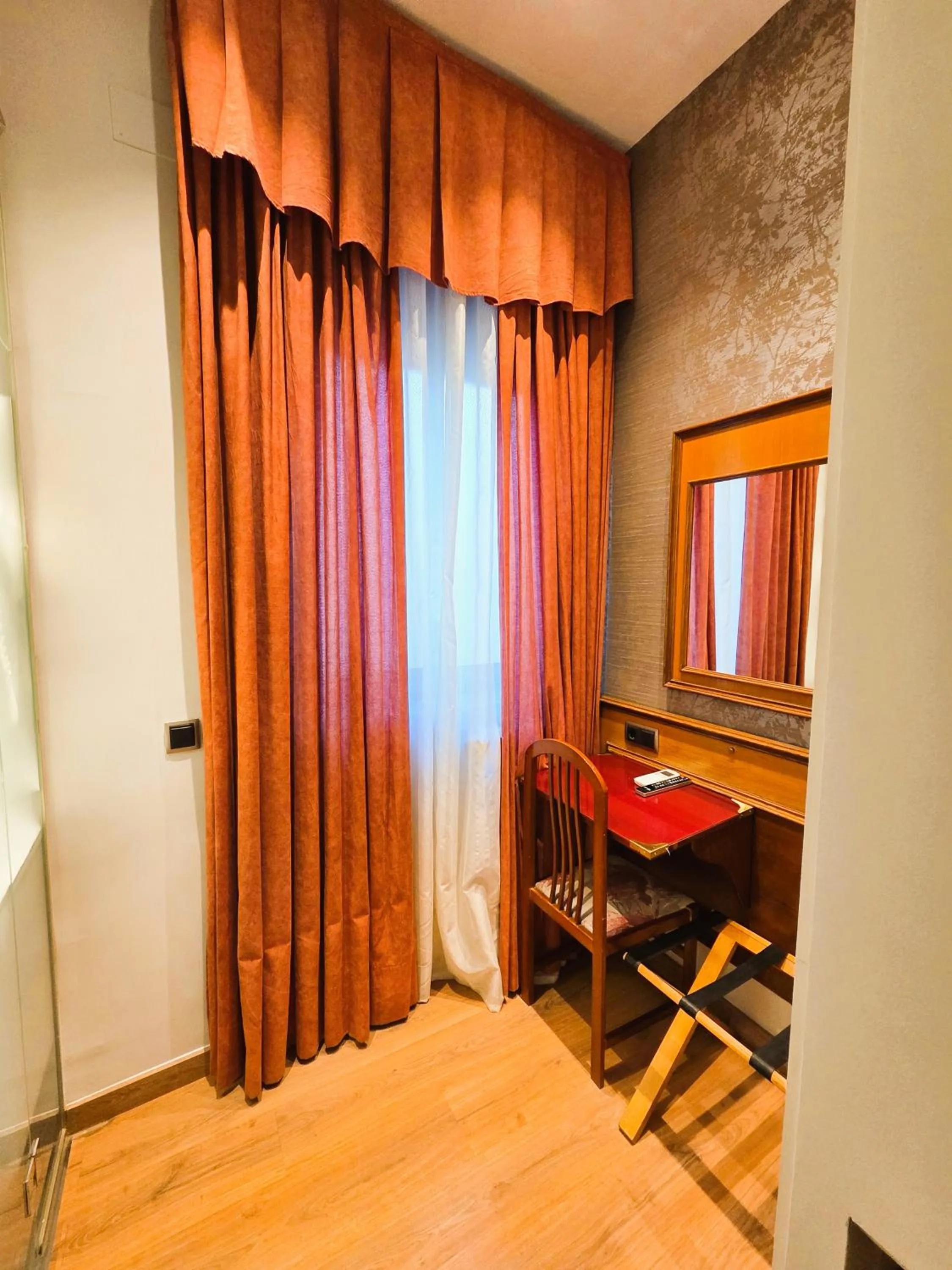 Hostal Hispano - Argentino Gran Vía