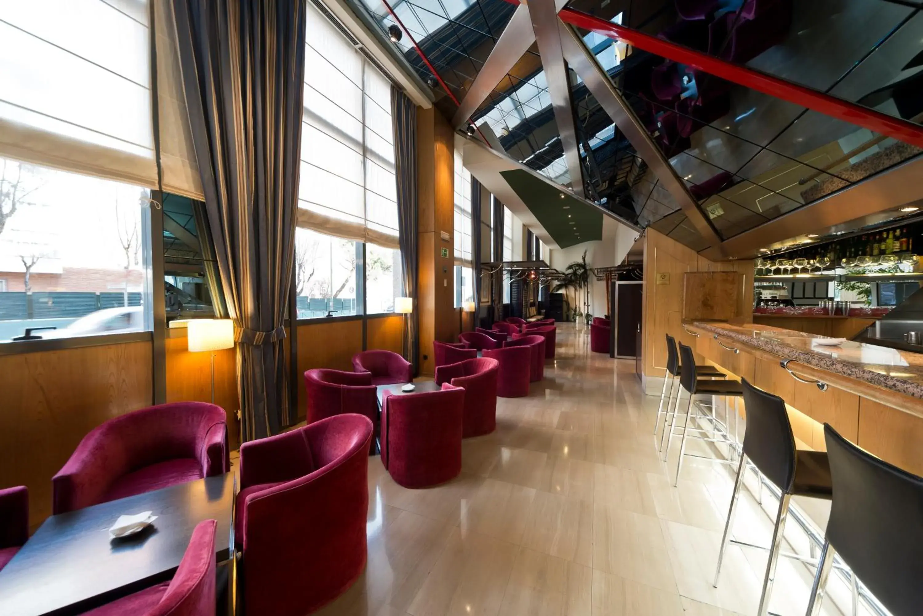 Lounge or bar in Crisol Vía Castellana Lounge or bar in Crisol Vía Castellana