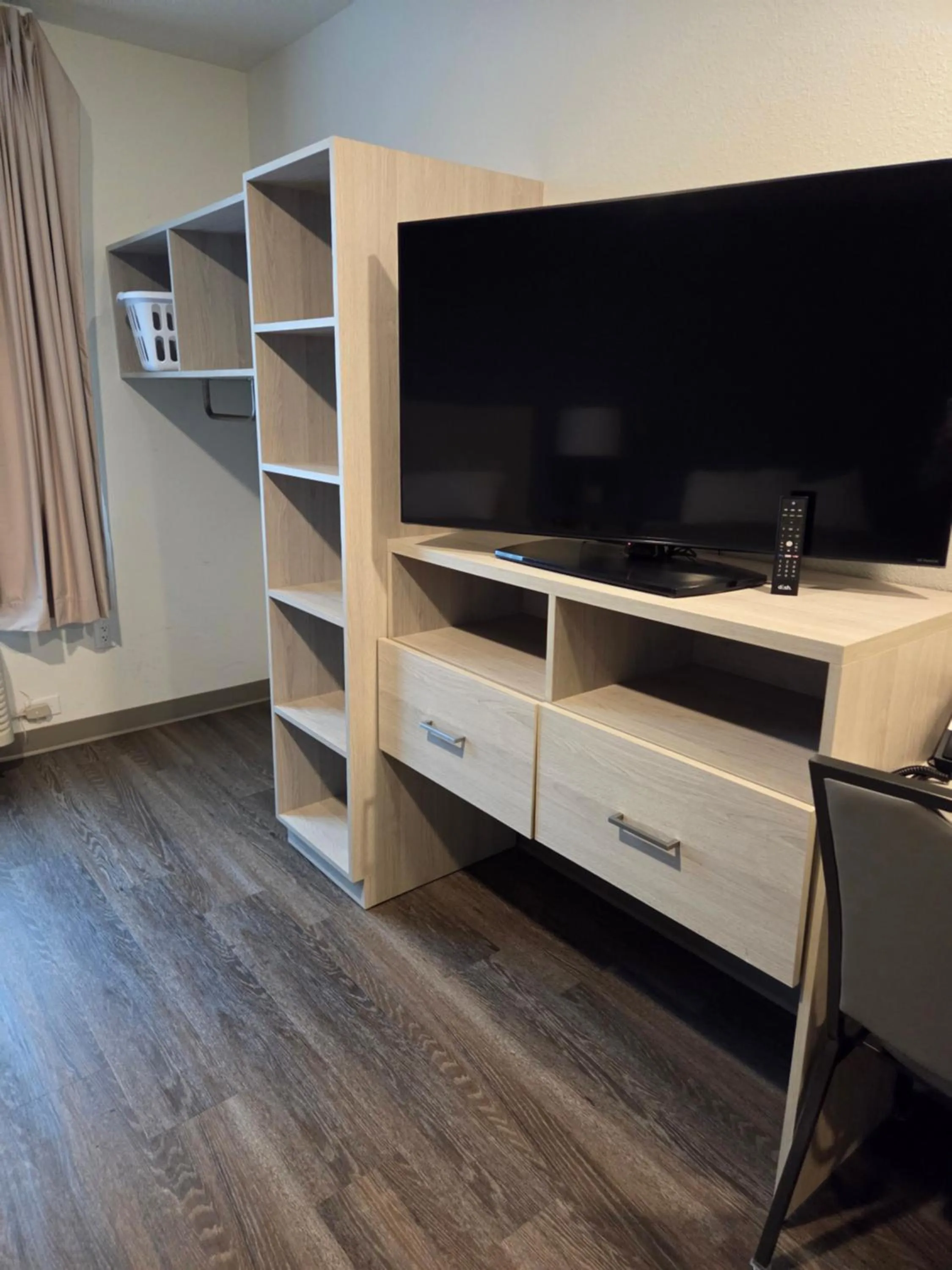 wardrobe in WoodSpring Suites Morrisville - Raleigh Durham Airport