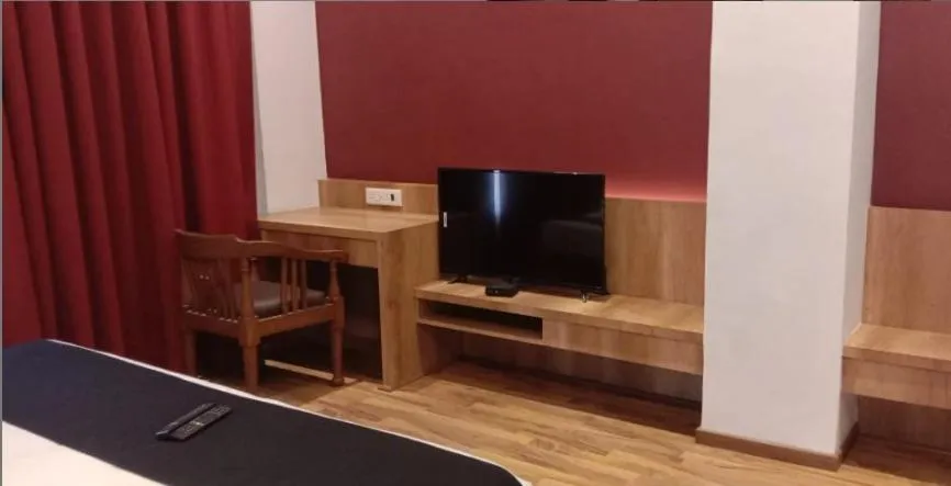 TV and multimedia in TGN SUITES - HOTEL