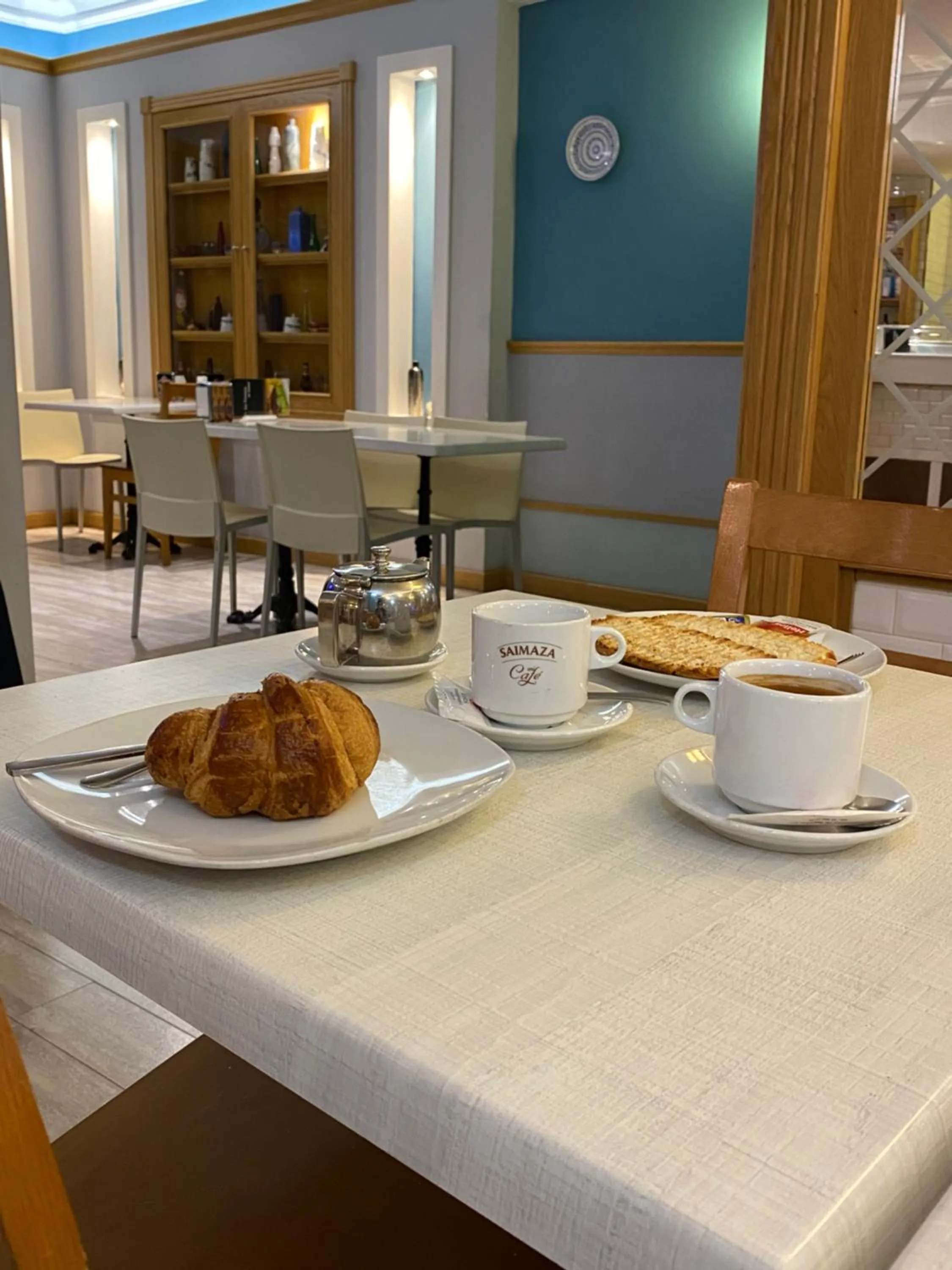 Restaurant/places to eat in Anaco