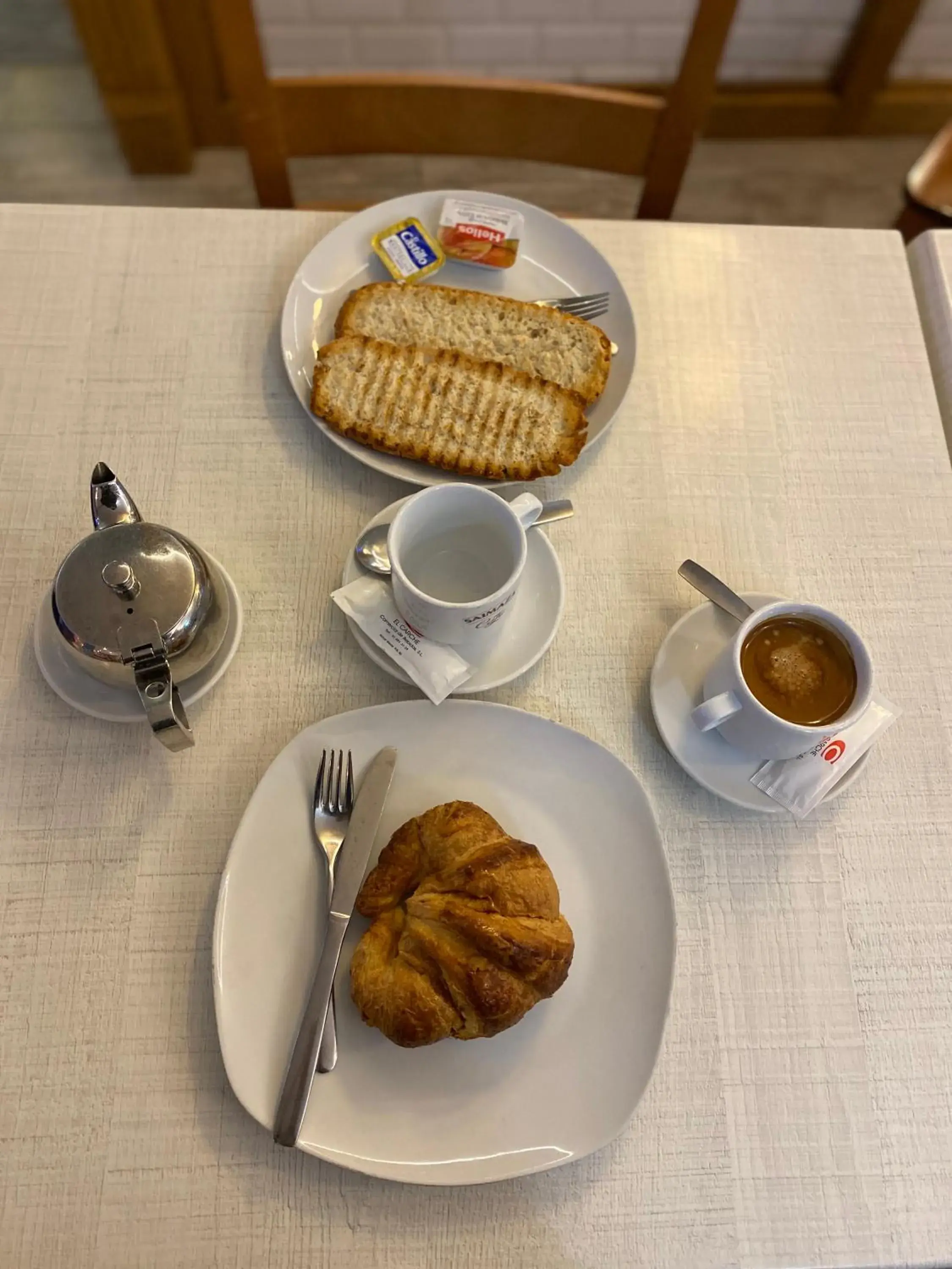 Breakfast in Anaco