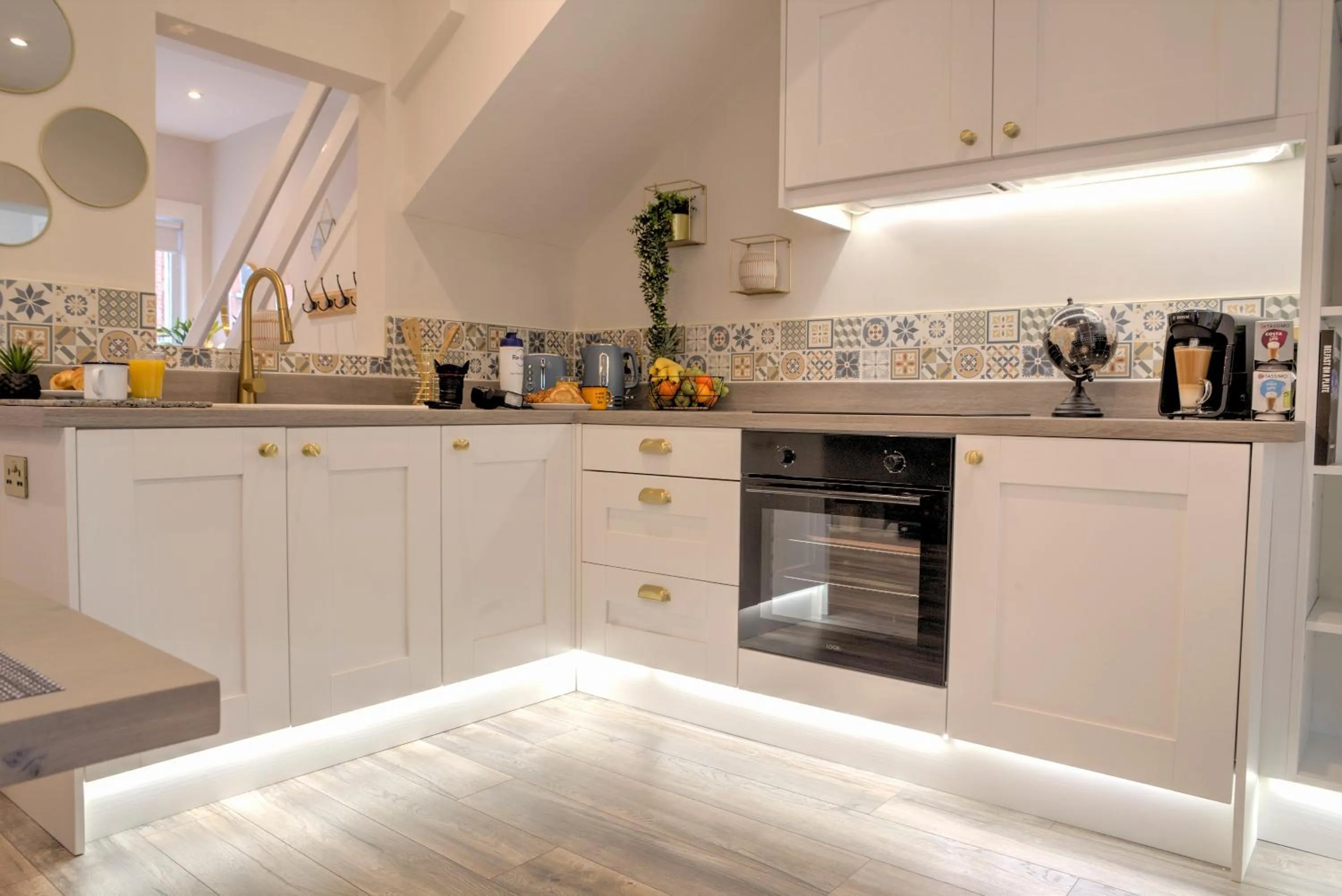 Kitchen or kitchenette in The Belfast Boutique Central Cozy