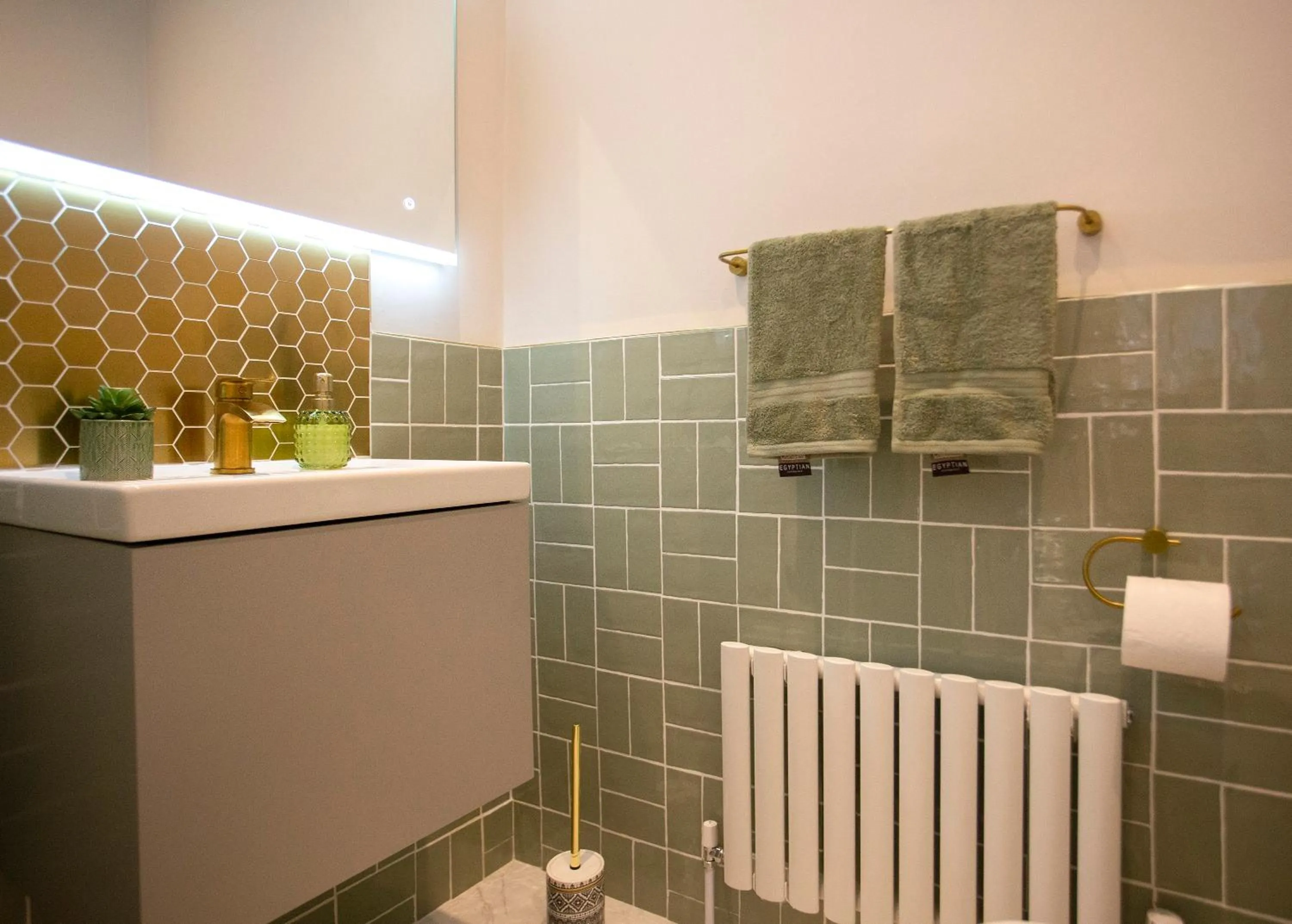 Bathroom in The Belfast Boutique Central Cozy