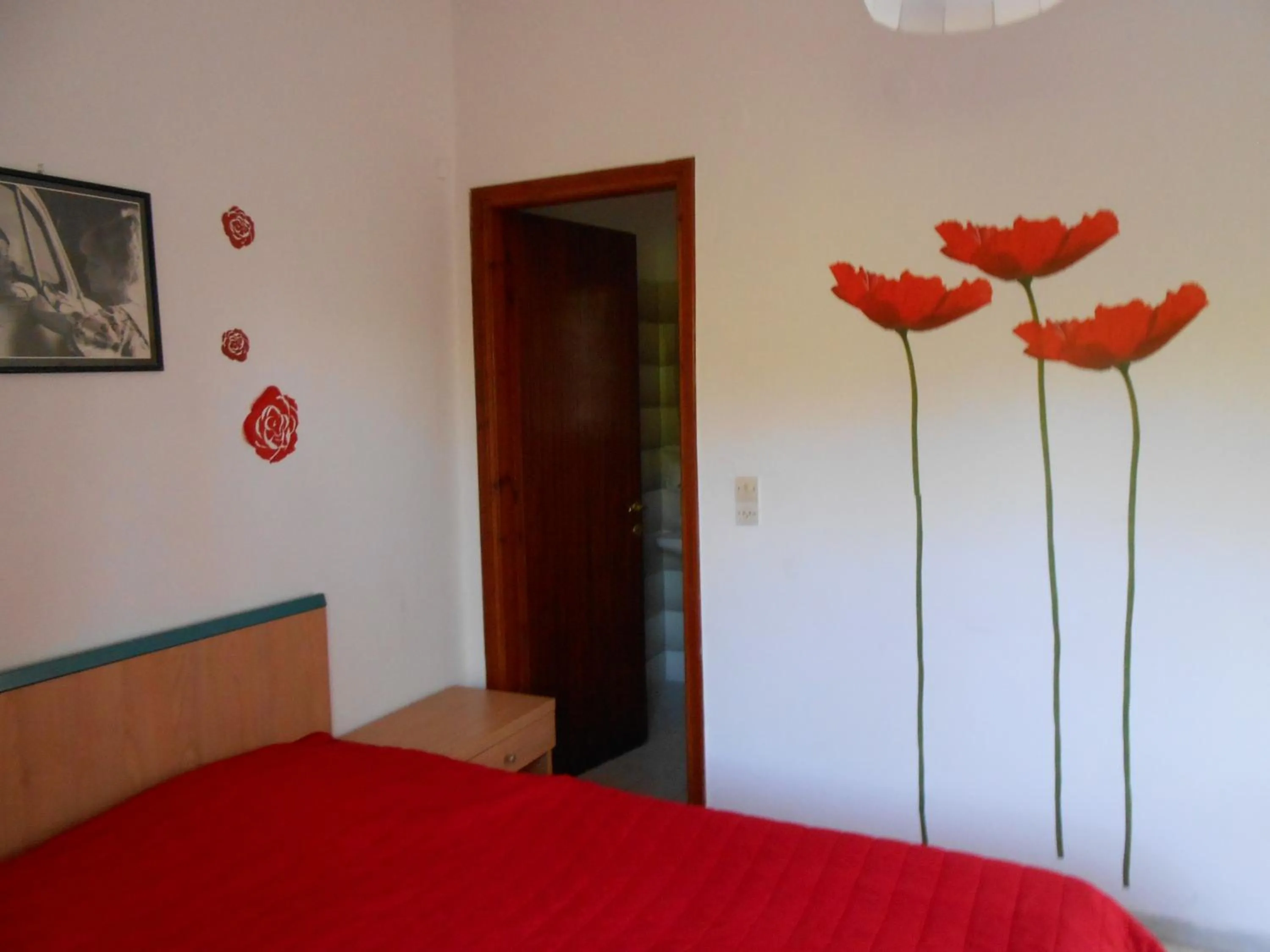 Bed in ANAMAMA -SOCRATES studios