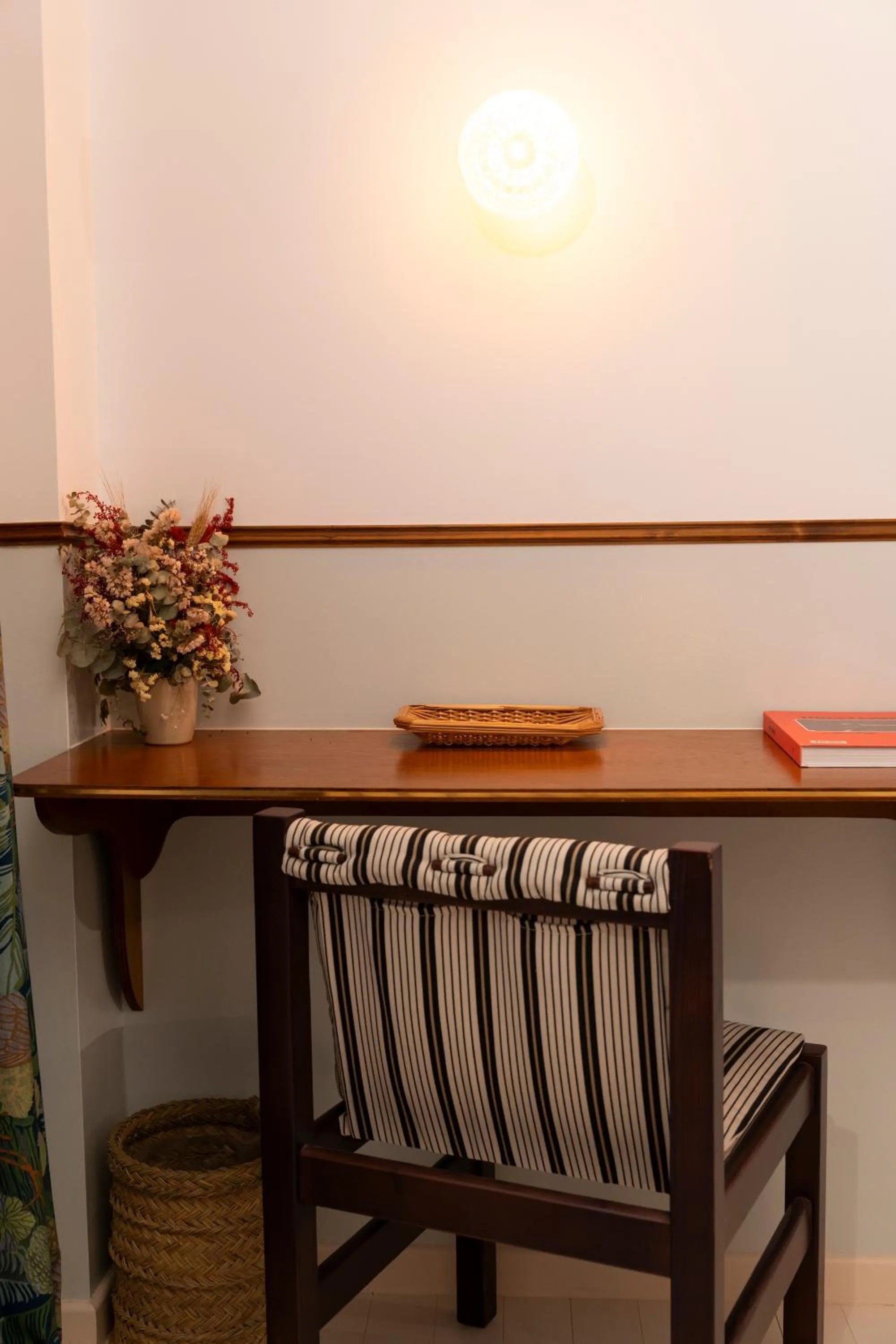 Decorative detail in The Walt Madrid