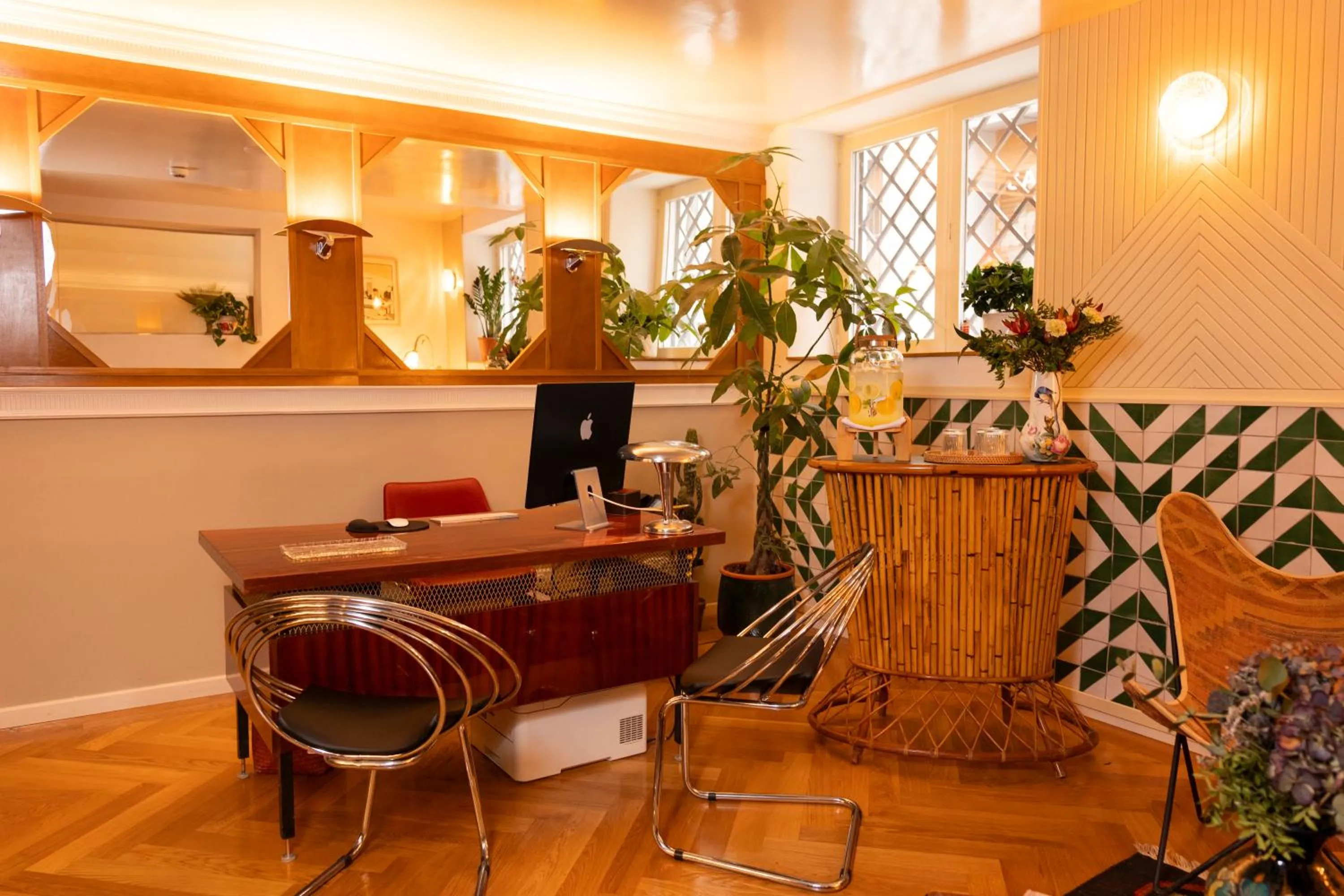 Seating area in The Walt Madrid