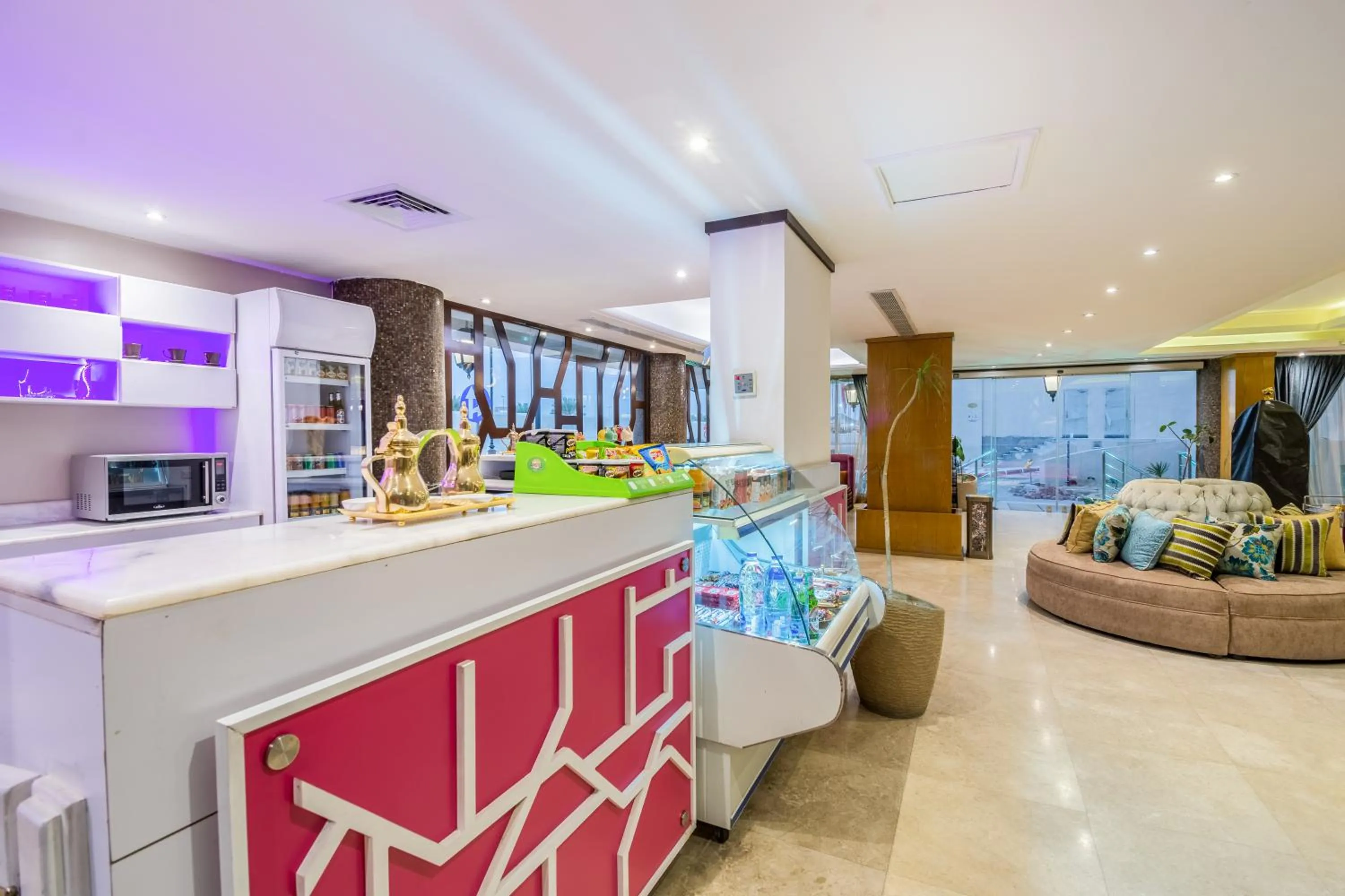 Lobby or reception in Al Muhaidb Residence Al KHOBAR