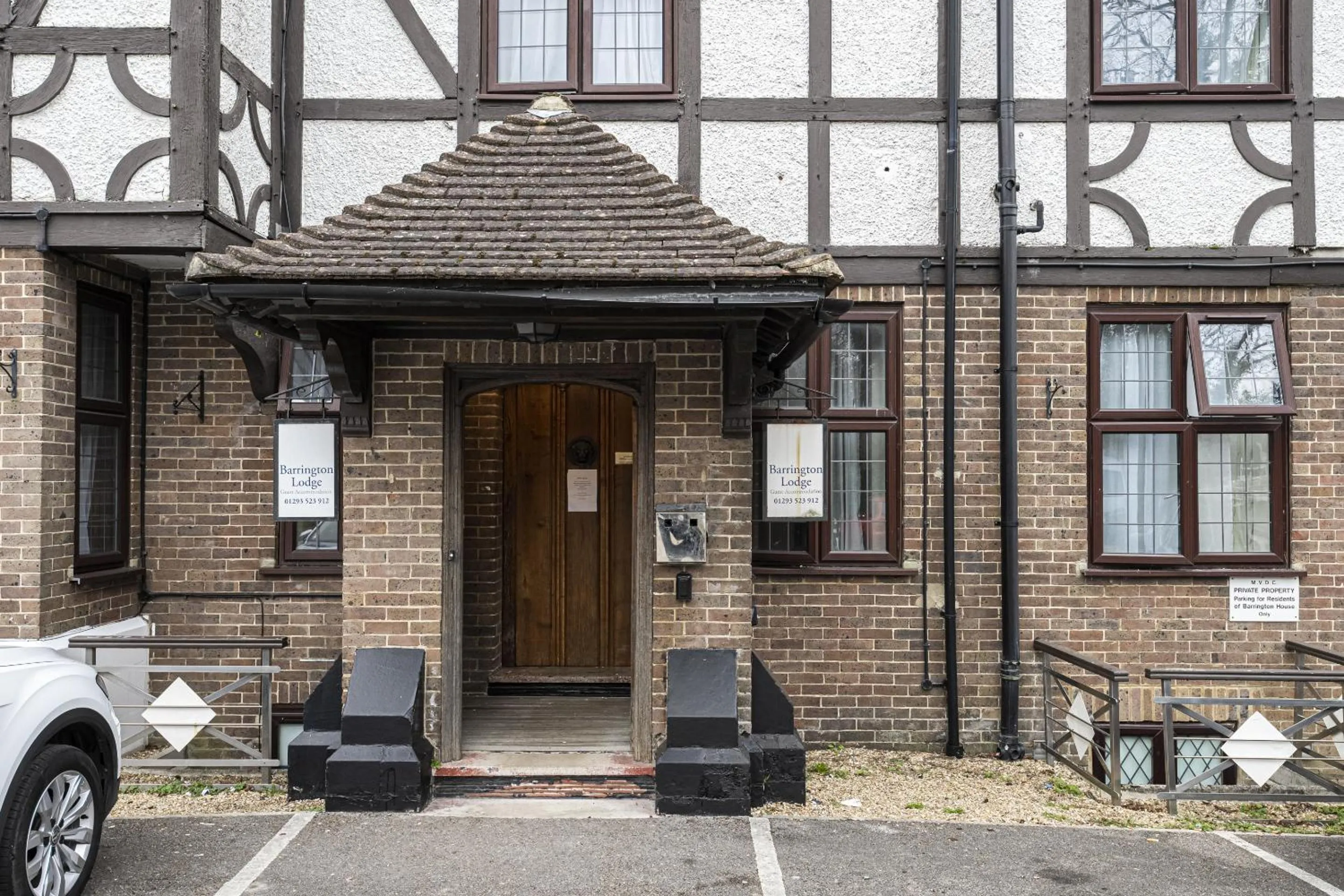 Property building in Barrington Lodge