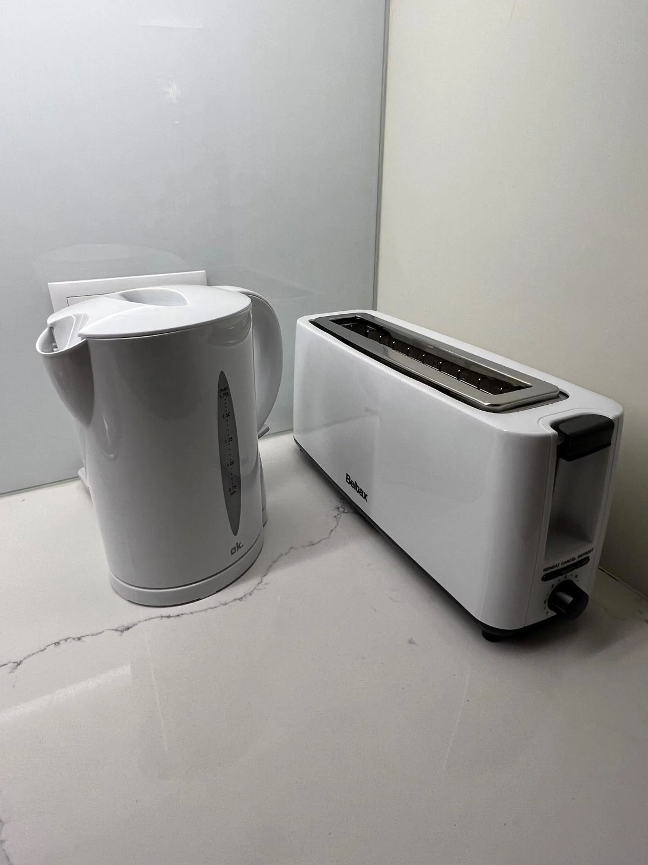 Coffee/tea facilities in Wanderlust, by Bolhão Residences