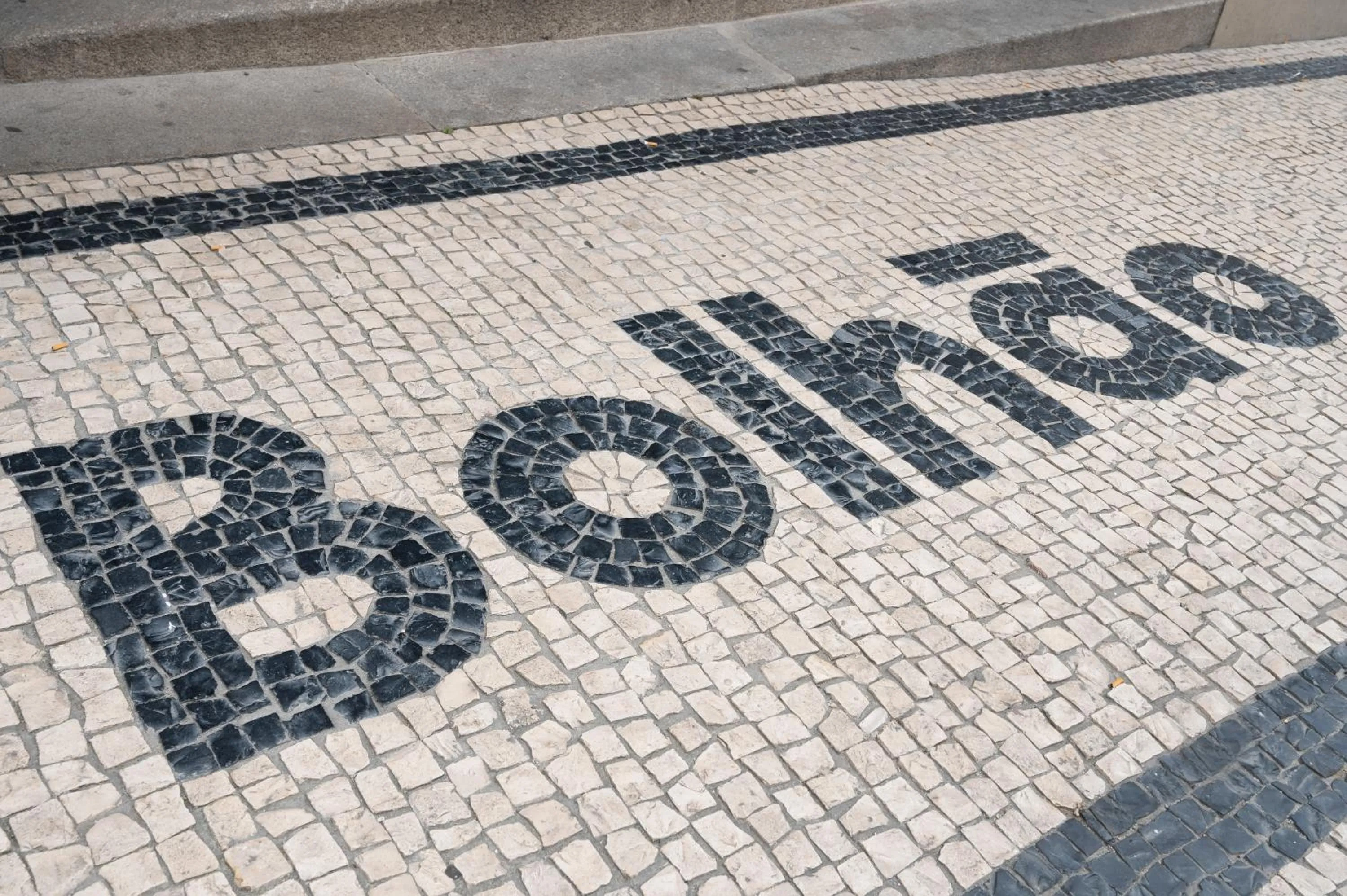 Neighbourhood in Wanderlust, by Bolhão Residences
