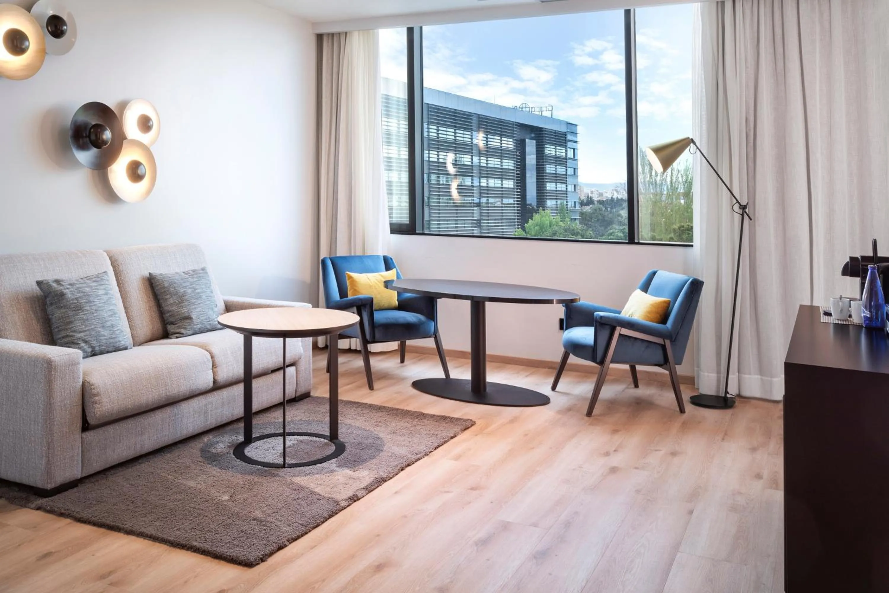 Living room in Melia Avenida de America